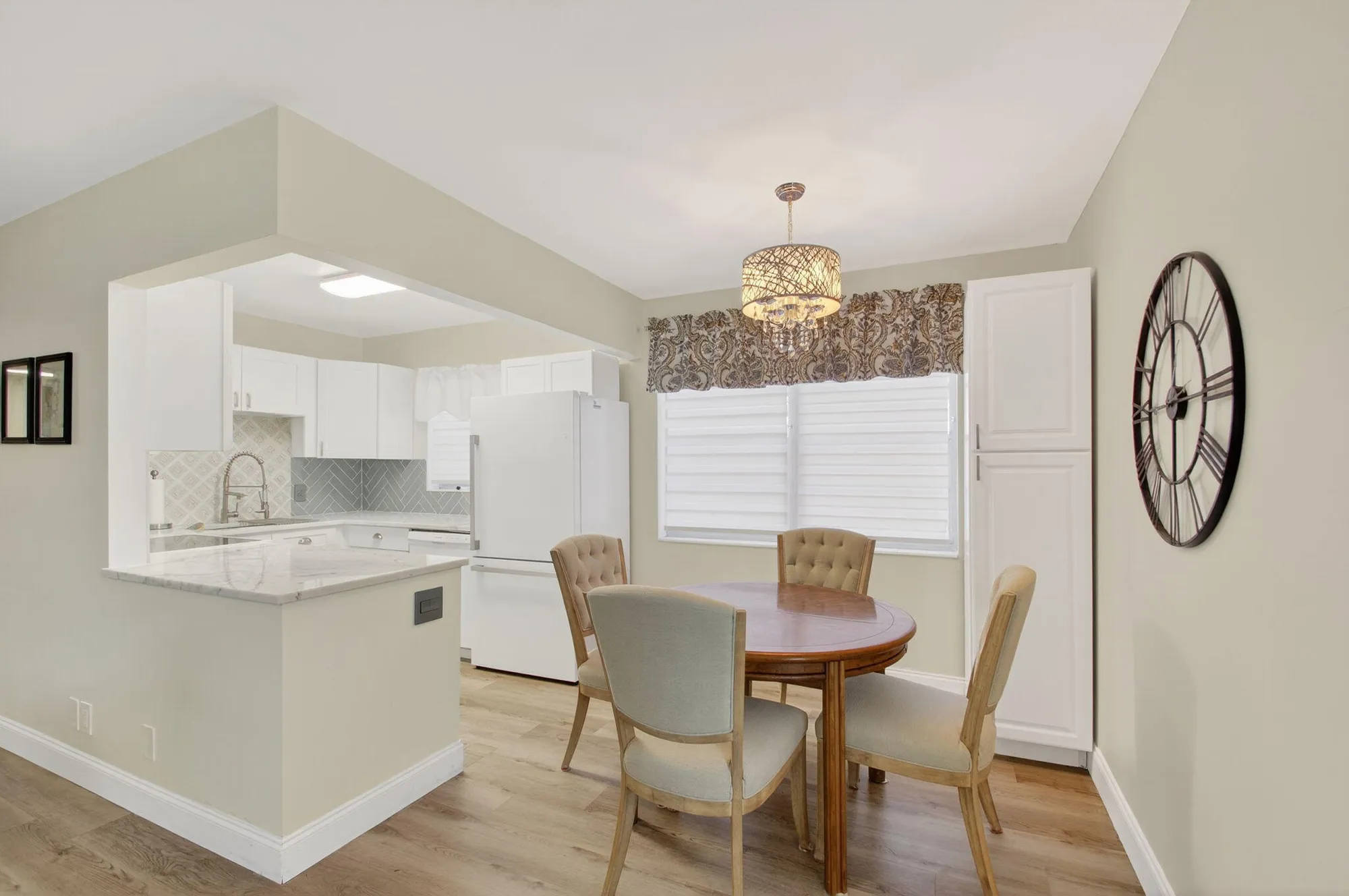 Property Slideshow image 11 of 56 | 216 dorchester j, West Palm Beach, FL, 33417