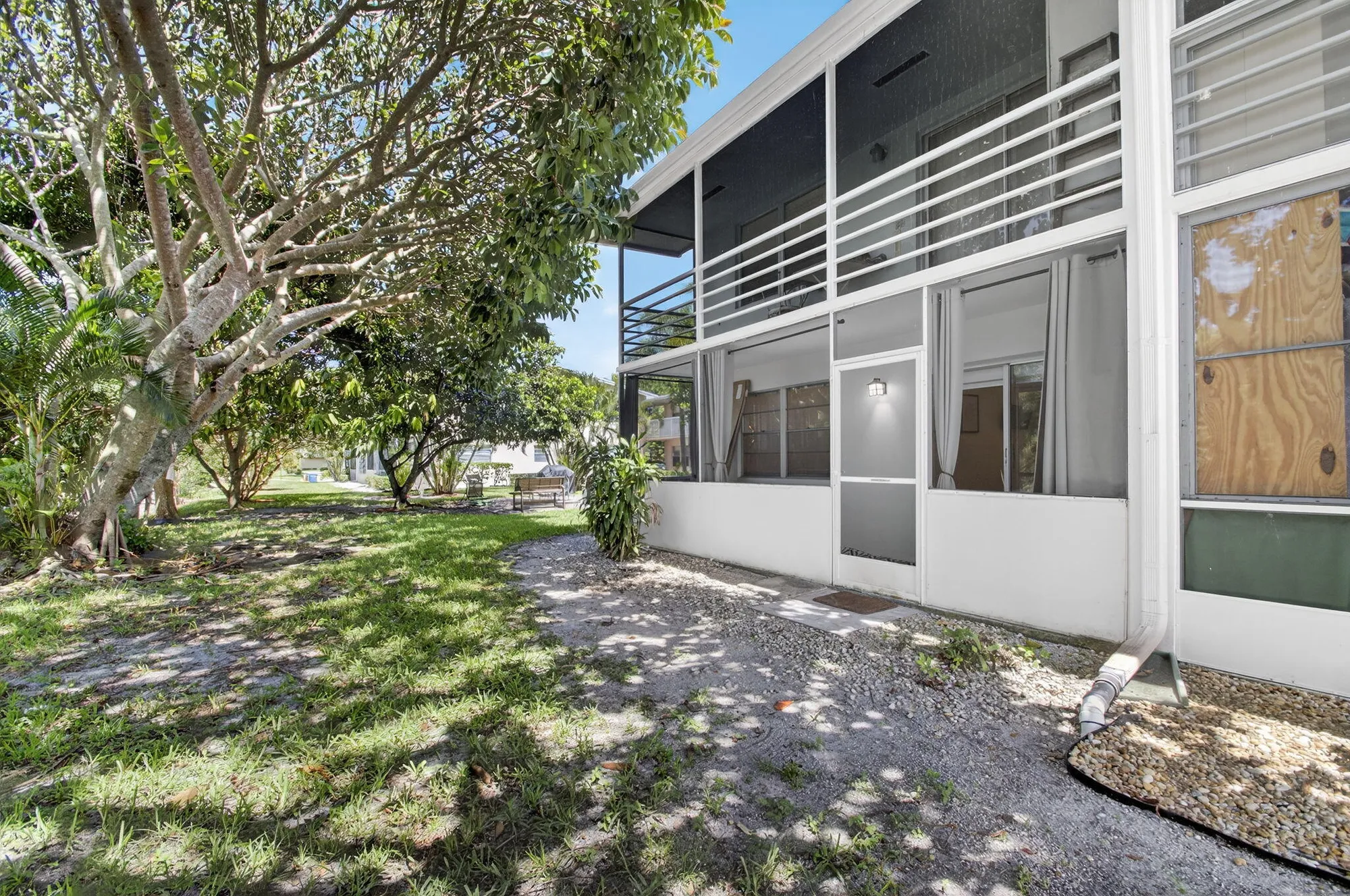 Property Slideshow image 31 of 56 | 216 dorchester j, West Palm Beach, FL, 33417