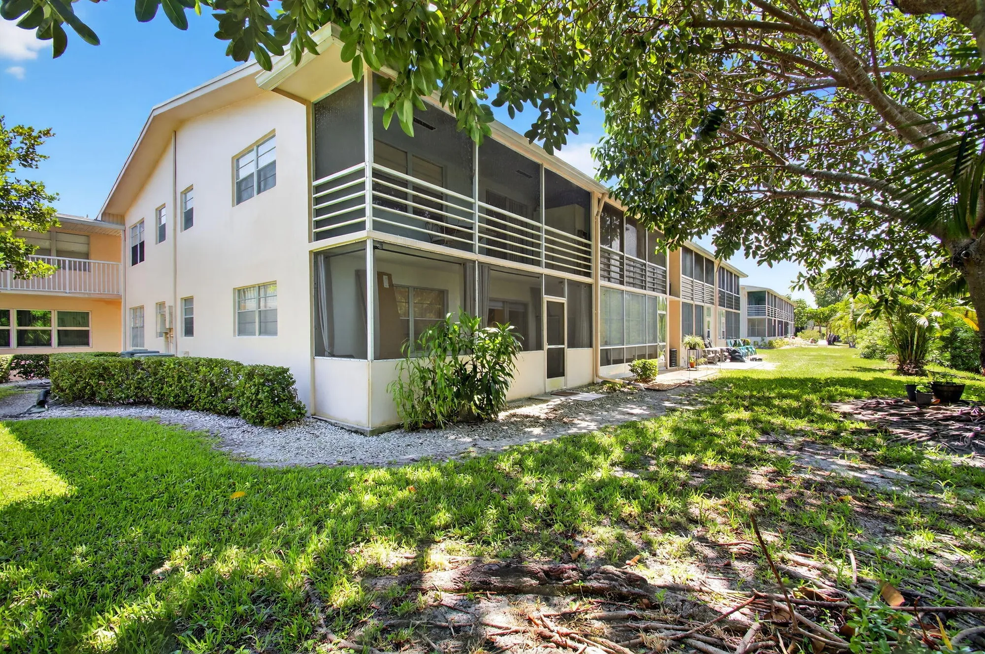 Property Slideshow image 33 of 56 | 216 dorchester j, West Palm Beach, FL, 33417