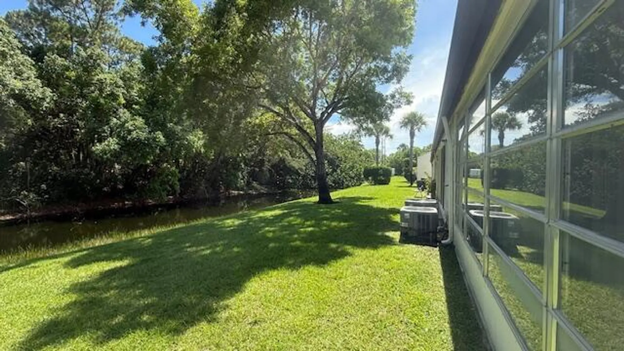 Property Slideshow image 23 of 36 | 118 lake olive dr, West Palm Beach, FL, 33411