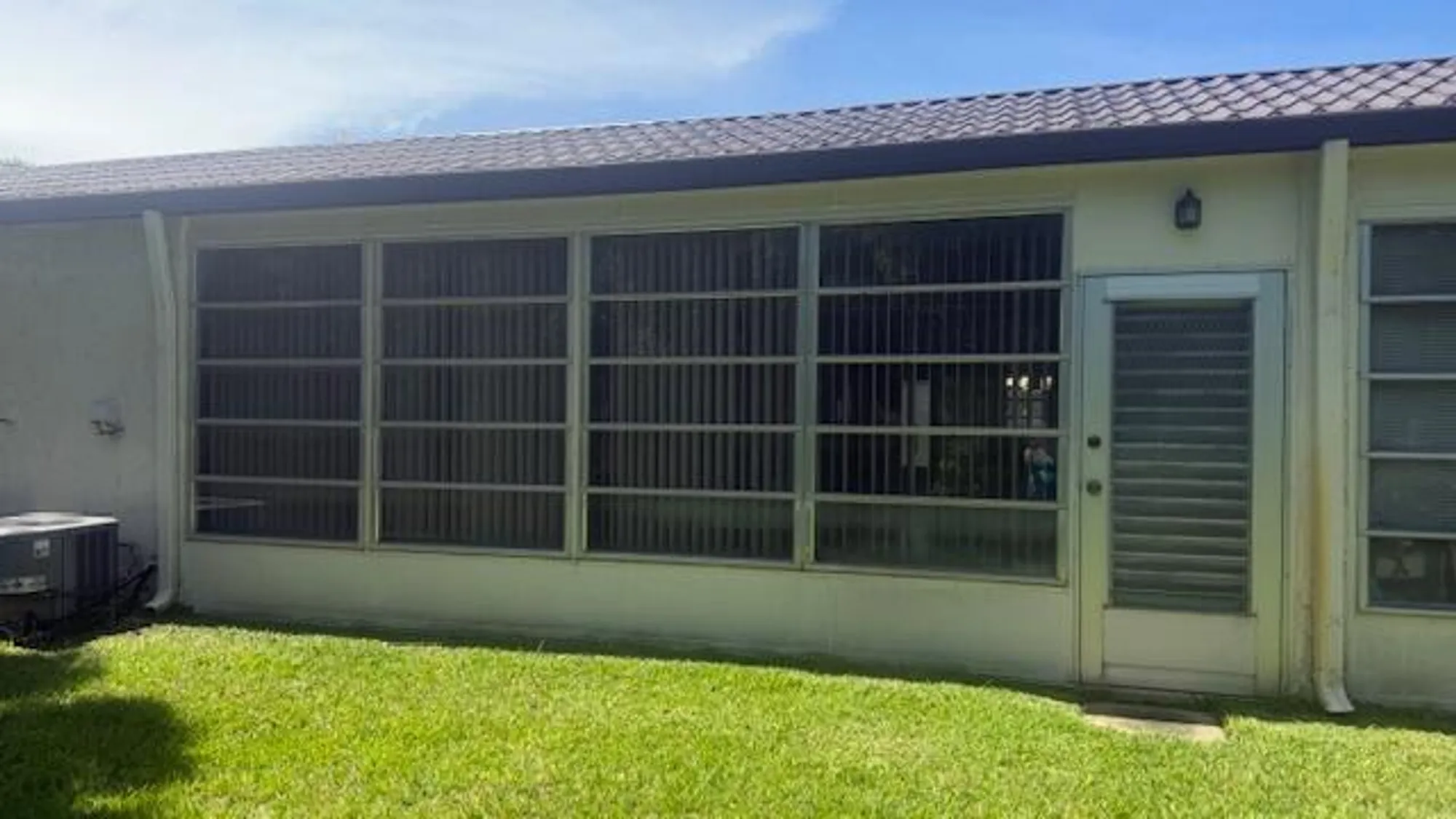 Property Slideshow image 21 of 36 | 118 lake olive dr, West Palm Beach, FL, 33411