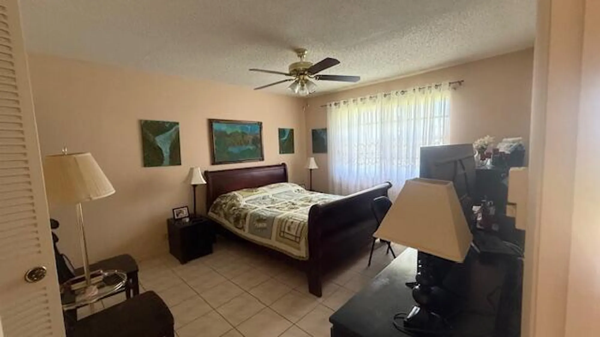Property Slideshow image 10 of 36 | 118 lake olive dr, West Palm Beach, FL, 33411