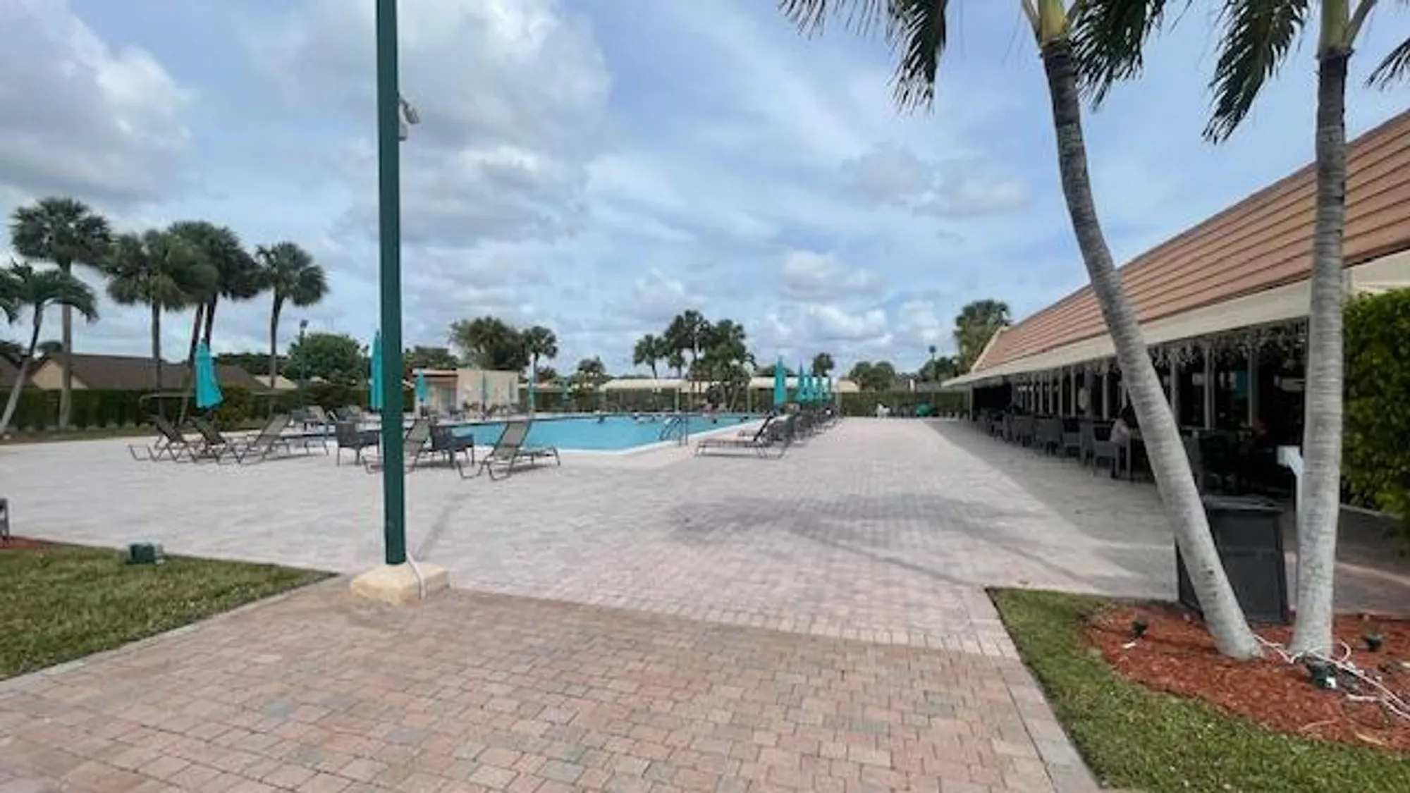 Property Slideshow image 32 of 36 | 118 lake olive dr, West Palm Beach, FL, 33411