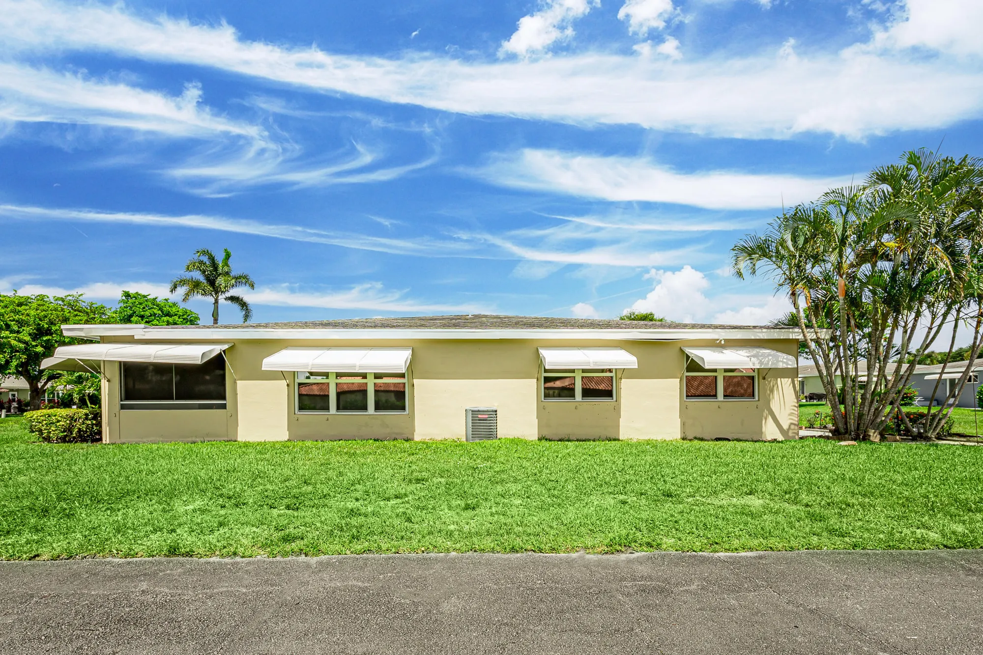 Property Slideshow image 4 of 35 | 270 high point ct d, Boynton Beach, FL, 33435