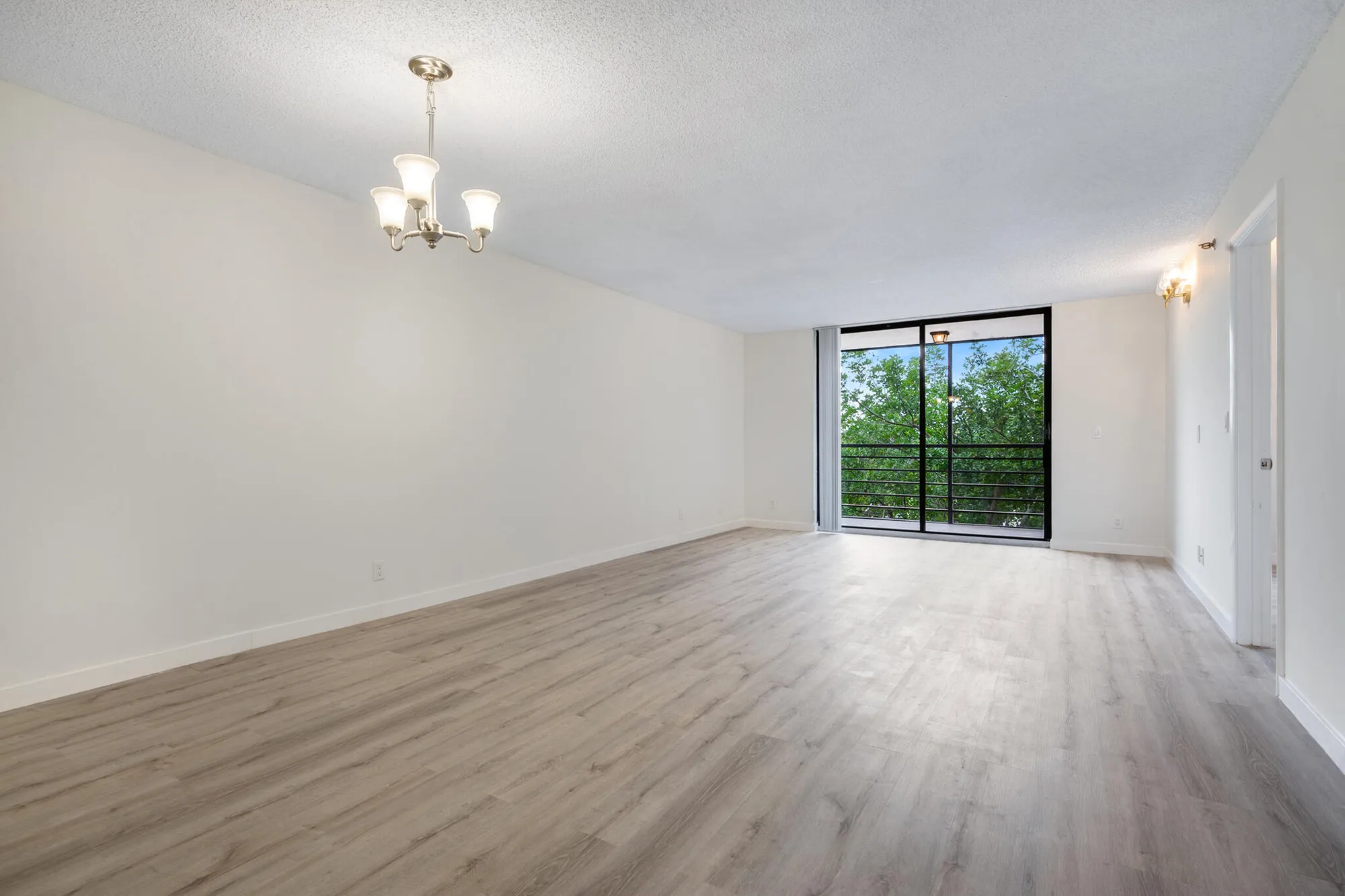 Property Slideshow image 6 of 18 | 7770 tahiti ln apt 405, Lake Worth, FL, 33467