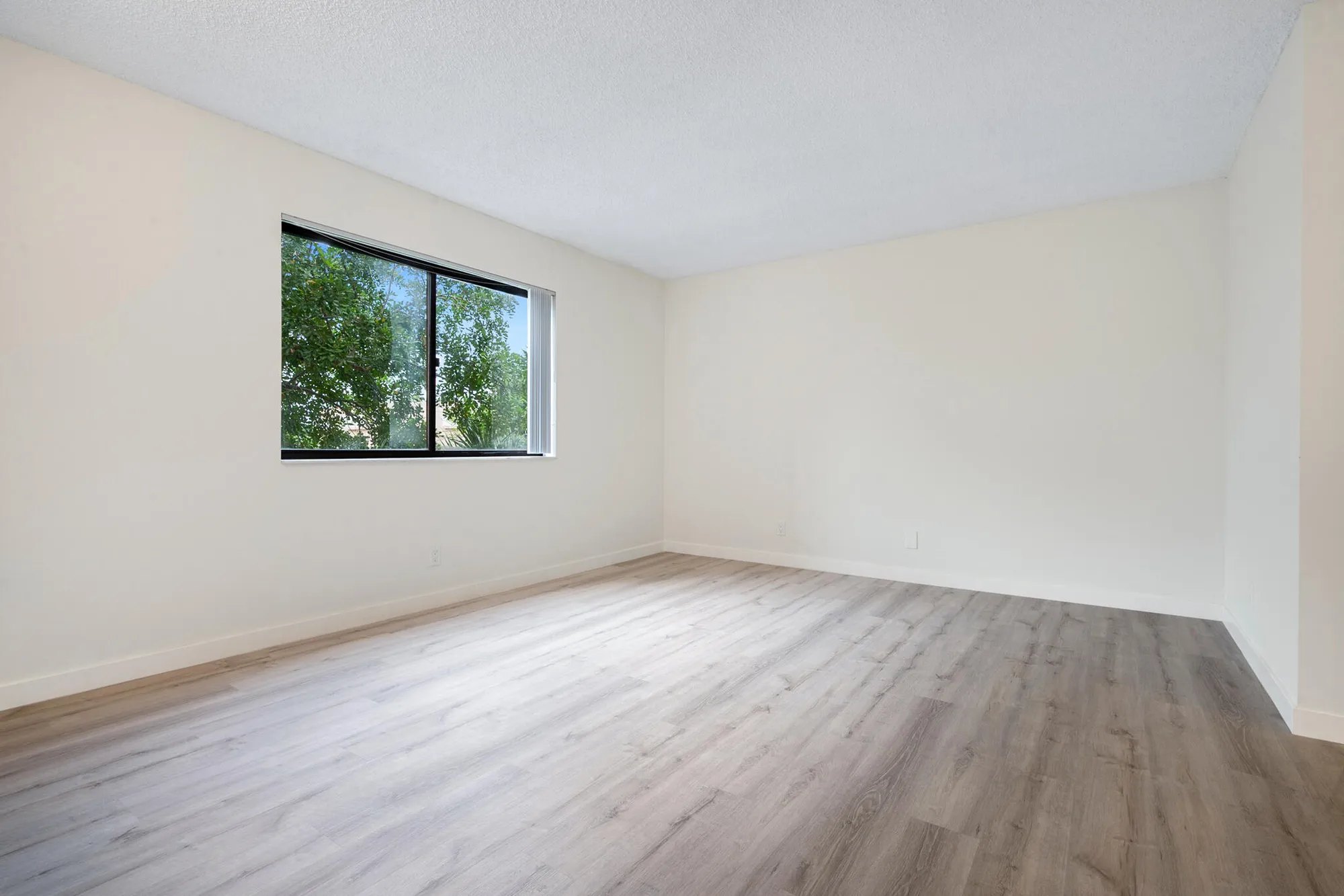 Property Slideshow image 13 of 18 | 7770 tahiti ln apt 405, Lake Worth, FL, 33467