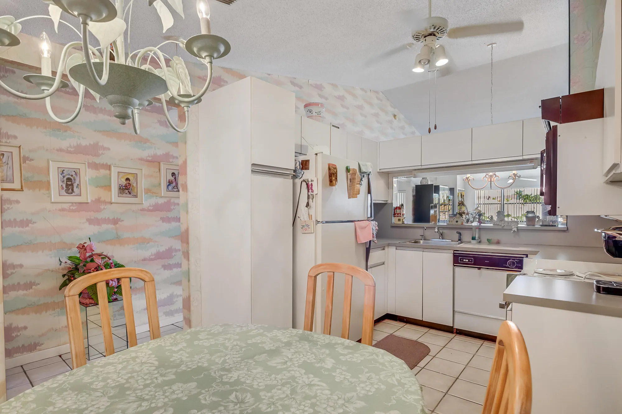 Property Slideshow image 11 of 27 | 7610 tahiti ln 201, Lake Worth, FL, 33467