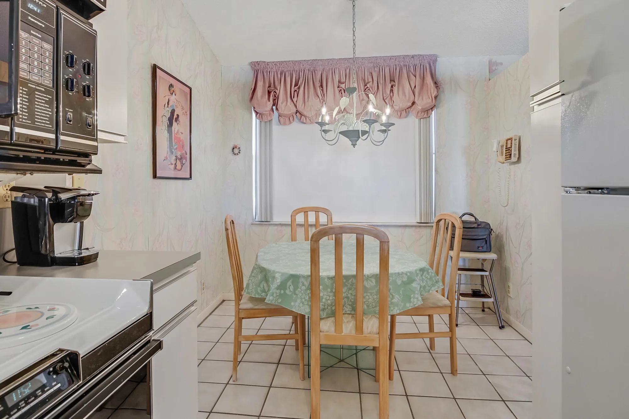 Property Slideshow image 10 of 27 | 7610 tahiti ln 201, Lake Worth, FL, 33467