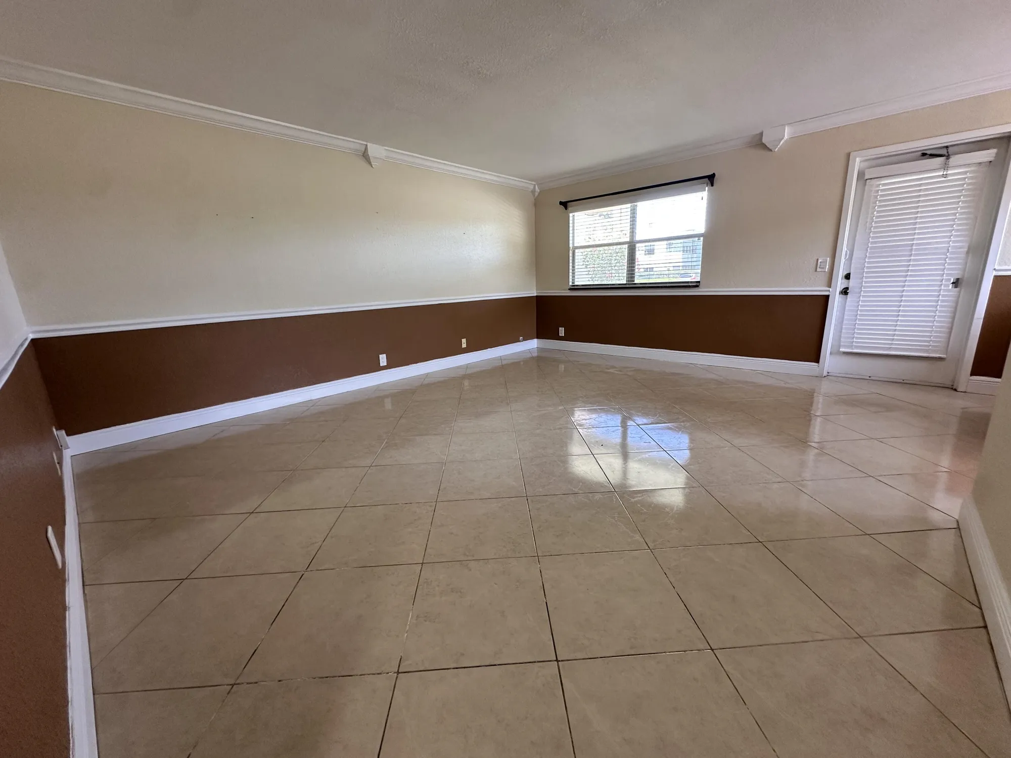 Property Slideshow image 4 of 49 | 433 saxony j, Delray Beach, FL, 33446