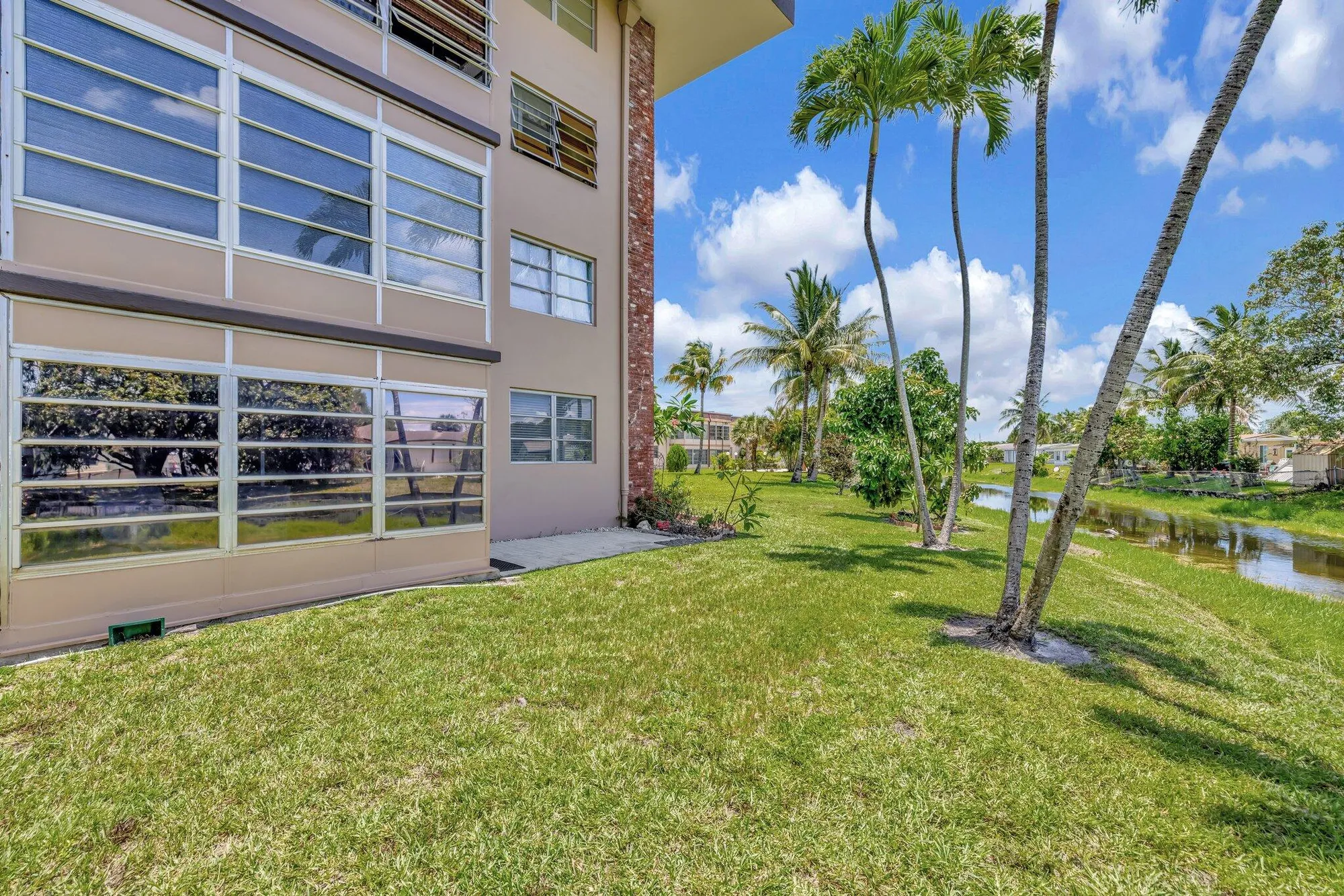 Property Slideshow image 29 of 56 | 2901 nw 46th ave apt 101, Lauderdale Lakes, FL, 33313