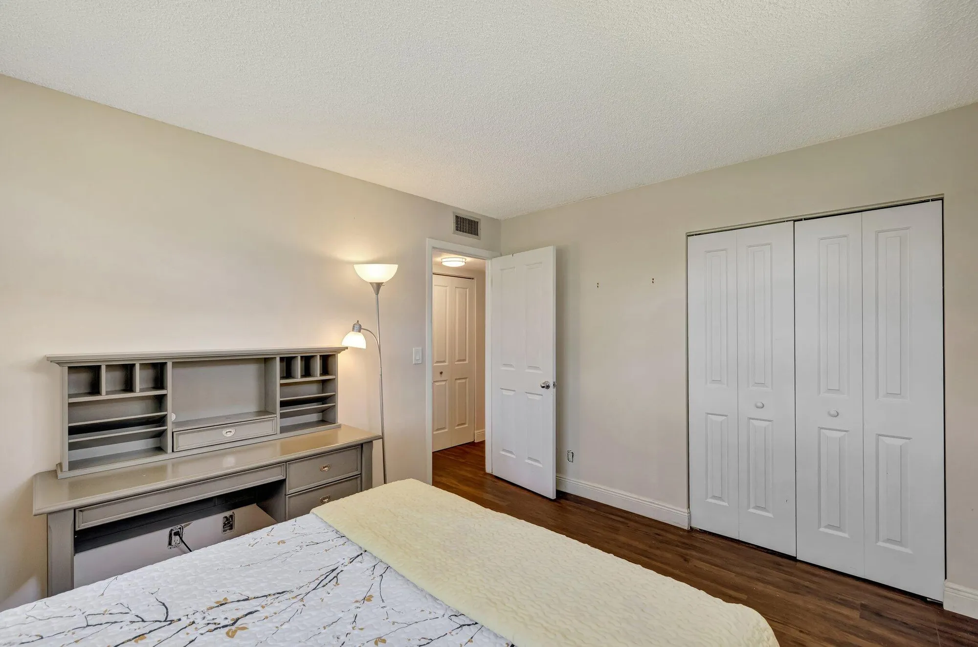 Property Slideshow image 21 of 56 | 2901 nw 46th ave apt 101, Lauderdale Lakes, FL, 33313