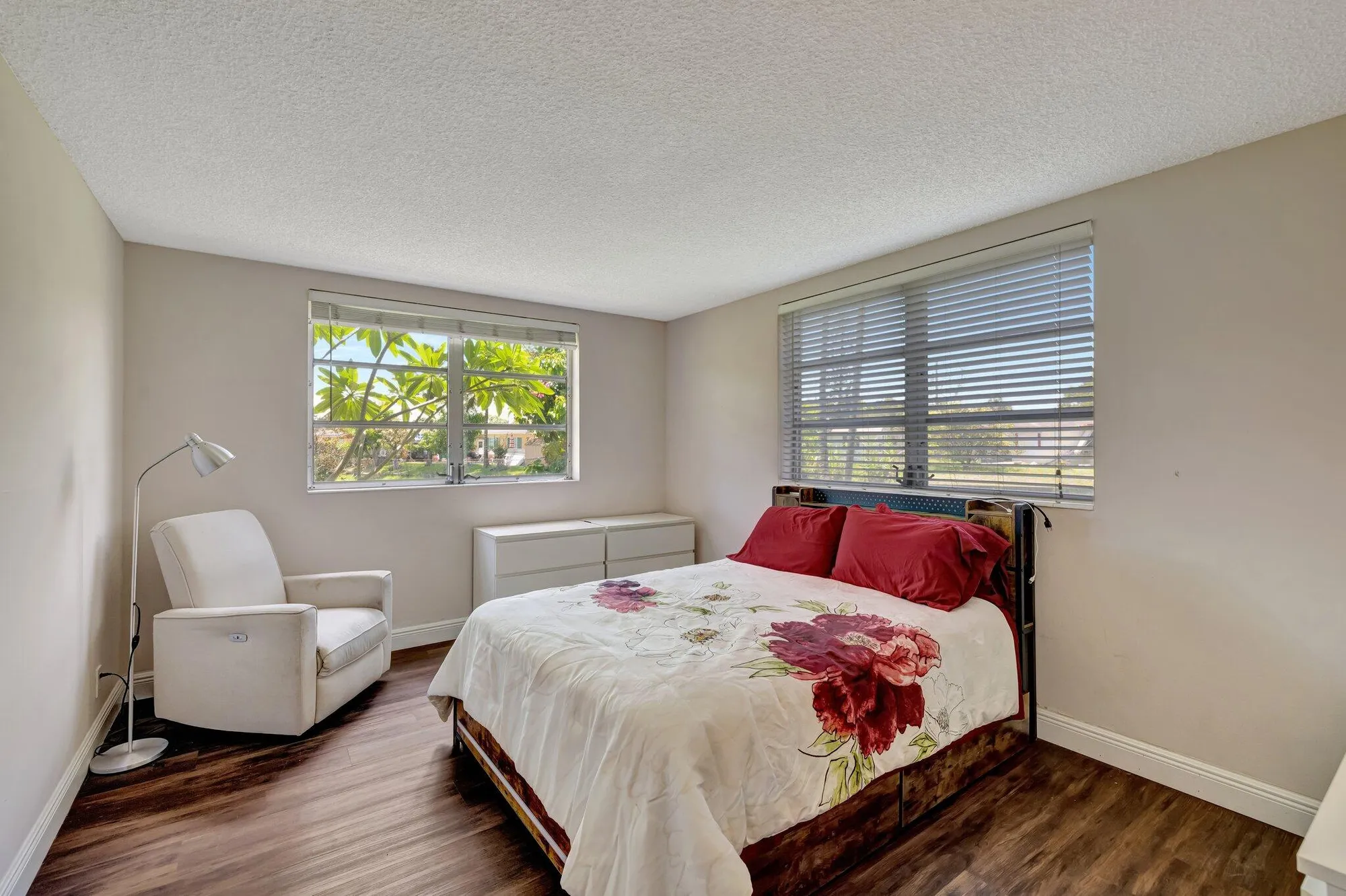 Property Slideshow image 15 of 56 | 2901 nw 46th ave apt 101, Lauderdale Lakes, FL, 33313