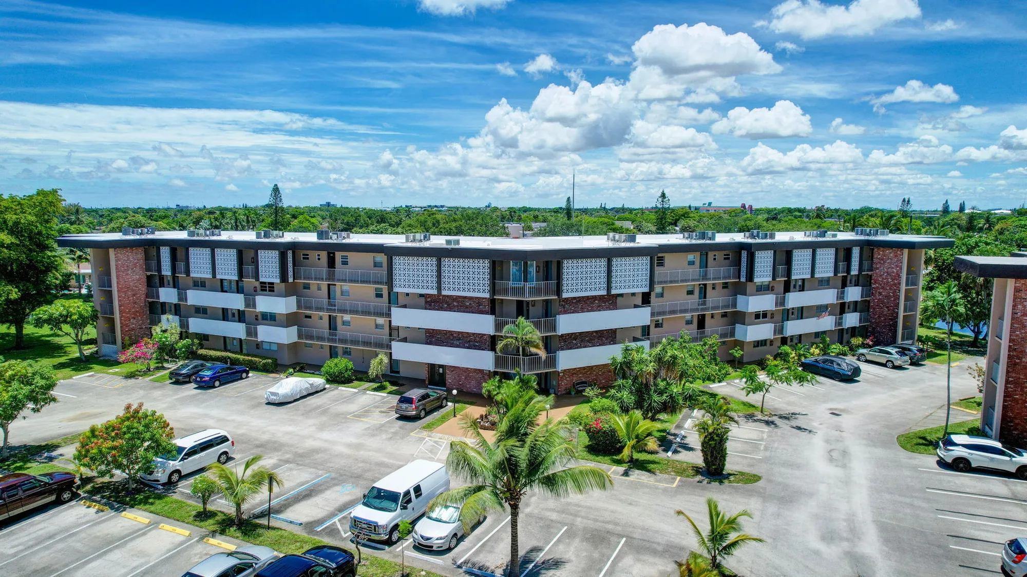Property Slideshow image 46 of 56 | 2901 nw 46th ave apt 101, Lauderdale Lakes, FL, 33313