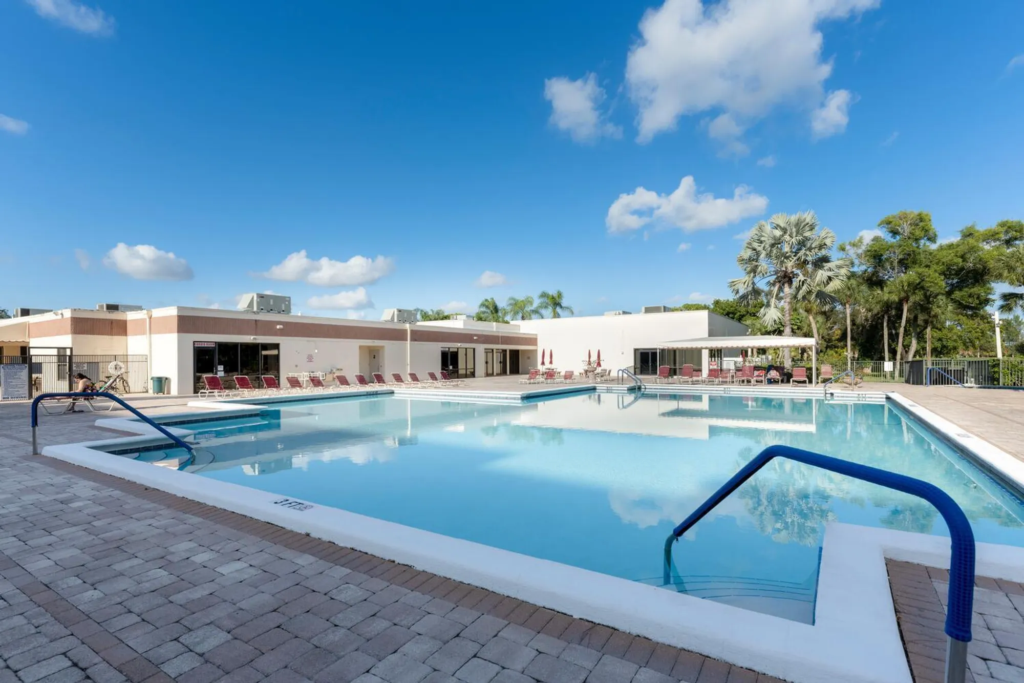 Property Slideshow image 23 of 28 | 4700 lucerne lakes blvd 308, Lake Worth, FL, 33467