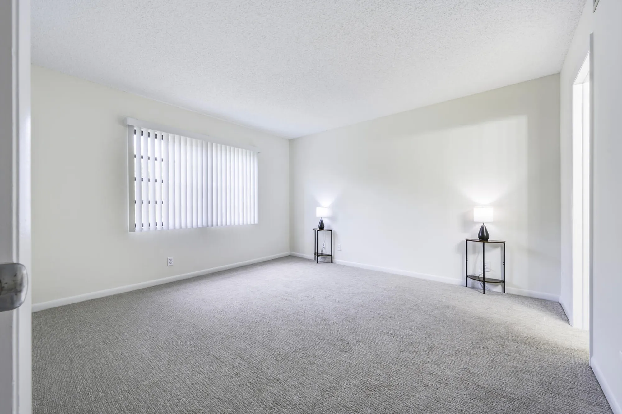 Property Slideshow image 16 of 28 | 4700 lucerne lakes blvd 308, Lake Worth, FL, 33467