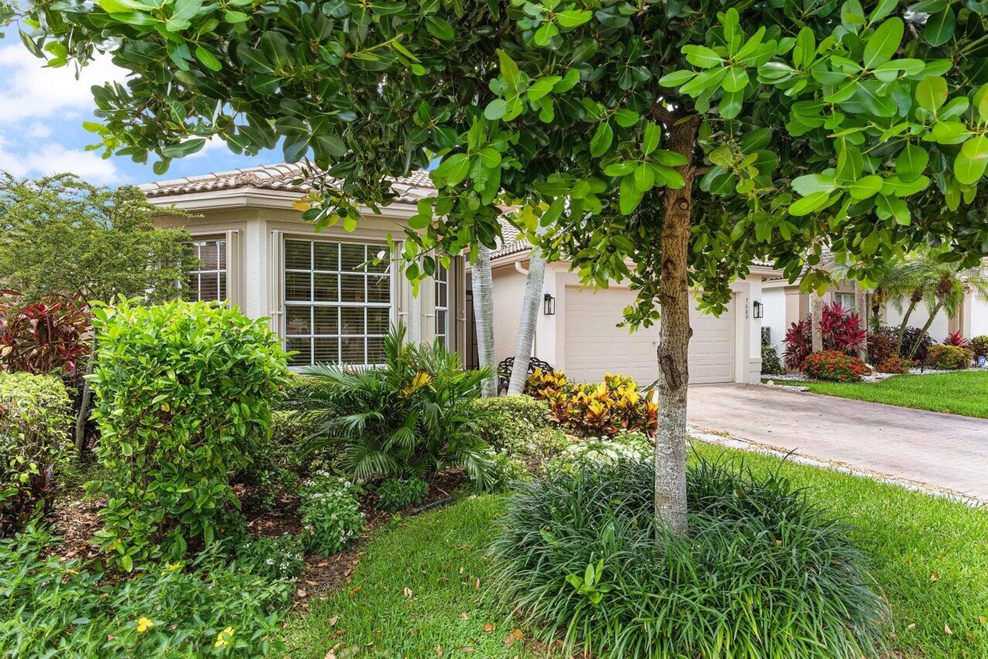 Property Slideshow image 3 of 75 | 7689 las cruces ct, Boynton Beach, FL, 33437