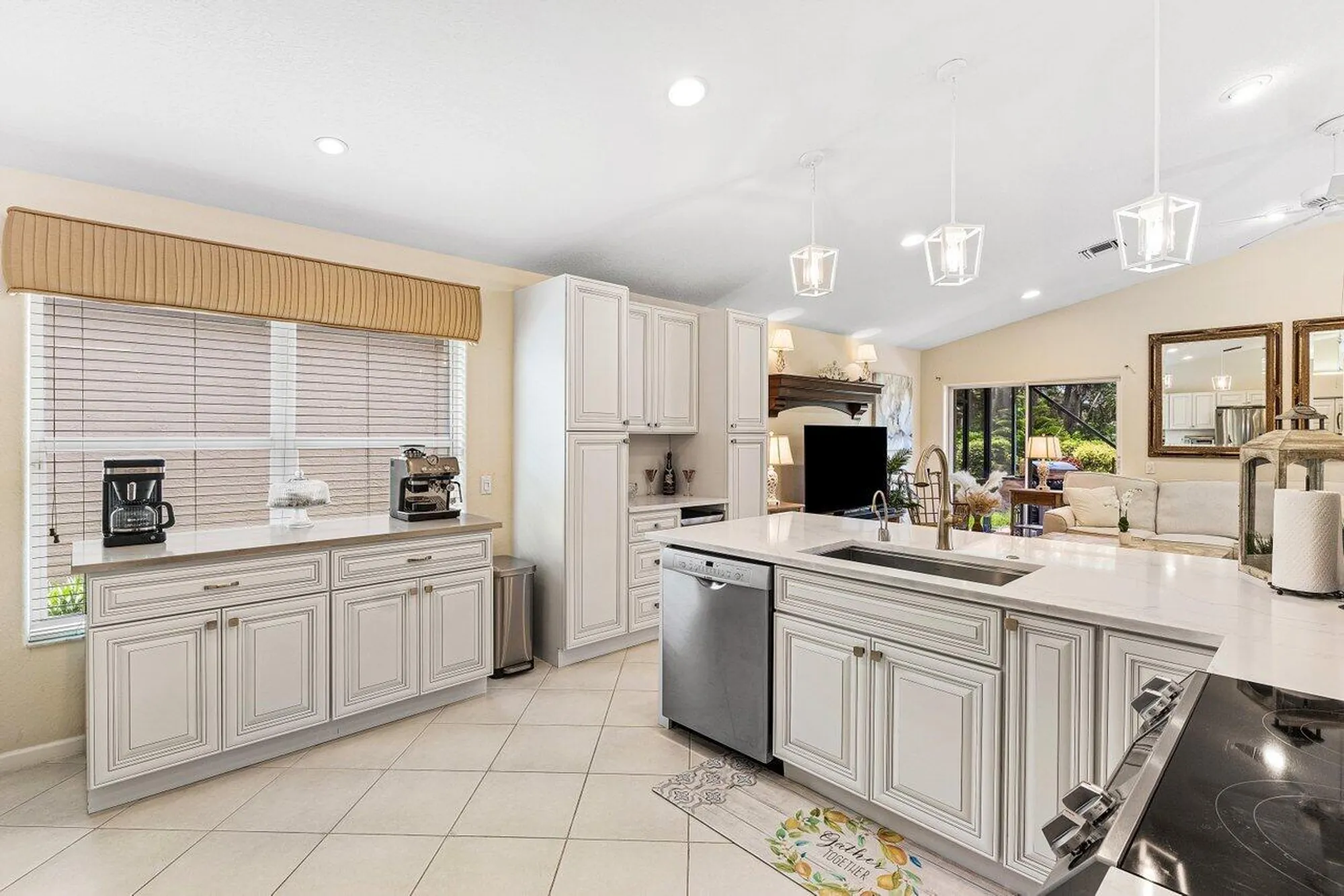 Property Slideshow image 8 of 75 | 7689 las cruces ct, Boynton Beach, FL, 33437