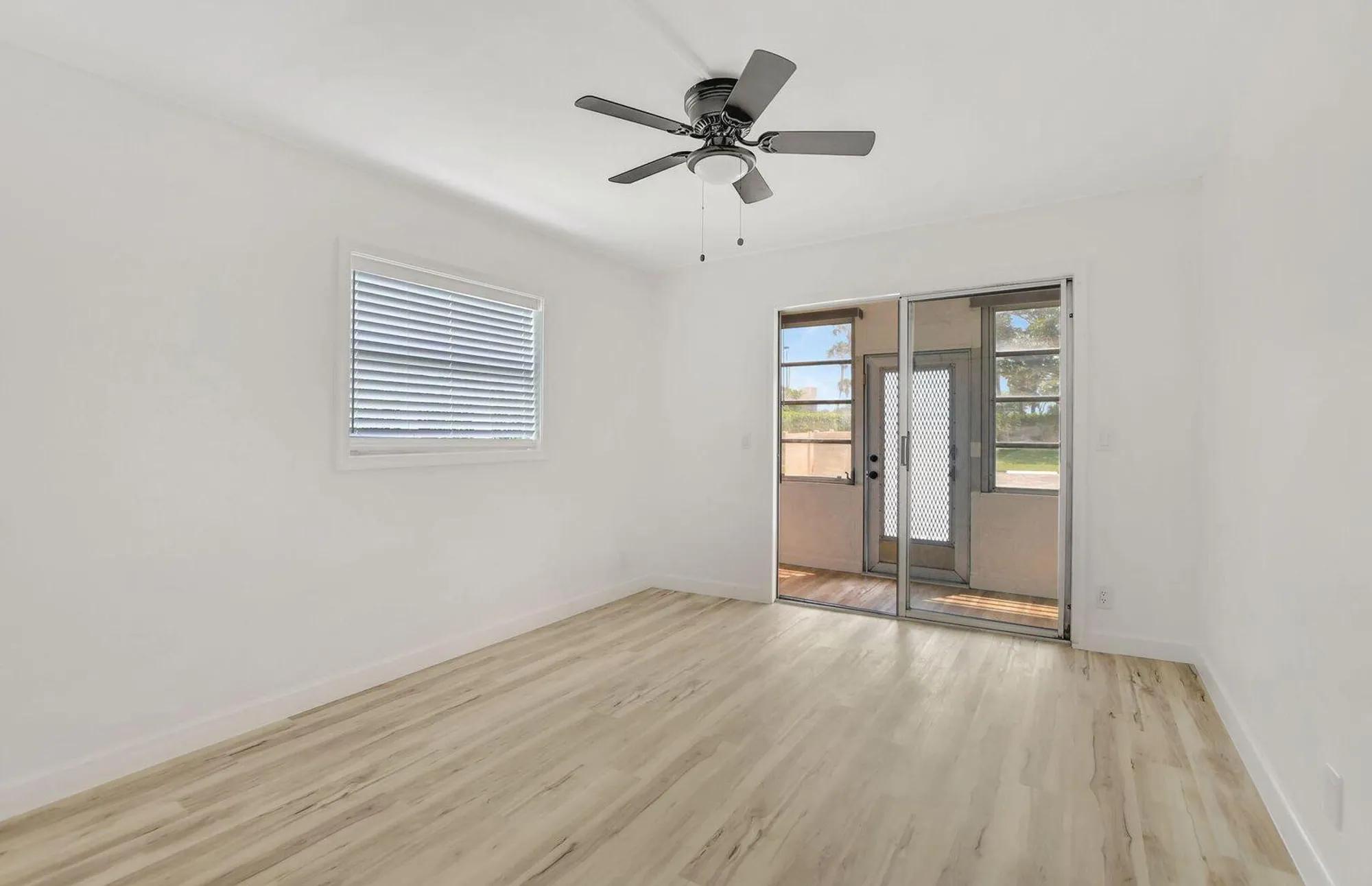 Property Slideshow image 20 of 24 | 216 flanders e unit e, Delray Beach, FL, 33484