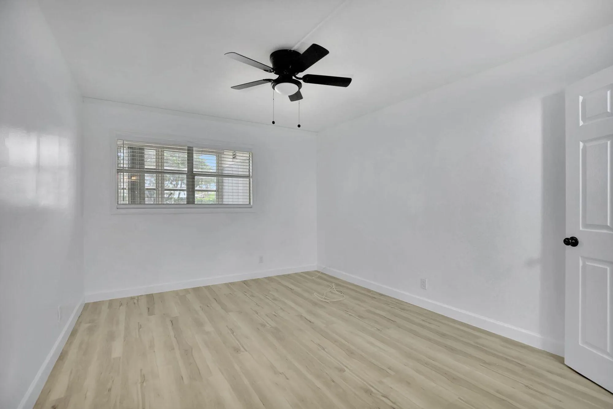 Property Slideshow image 17 of 24 | 216 flanders e unit e, Delray Beach, FL, 33484