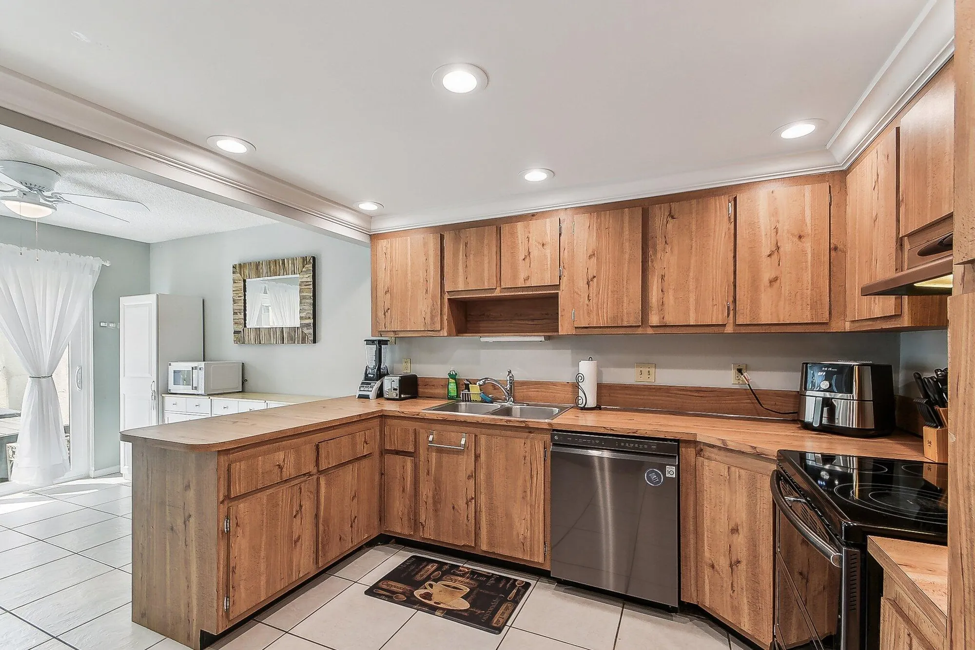 Property Slideshow image 19 of 59 | 11063 oakdale rd, Boynton Beach, FL, 33437