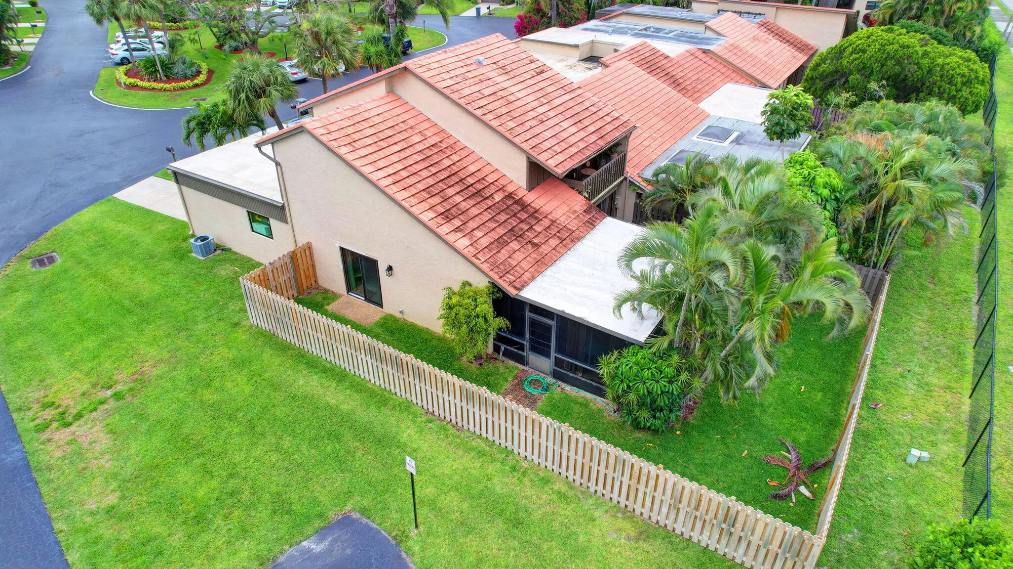 Property Slideshow image 39 of 59 | 11063 oakdale rd, Boynton Beach, FL, 33437