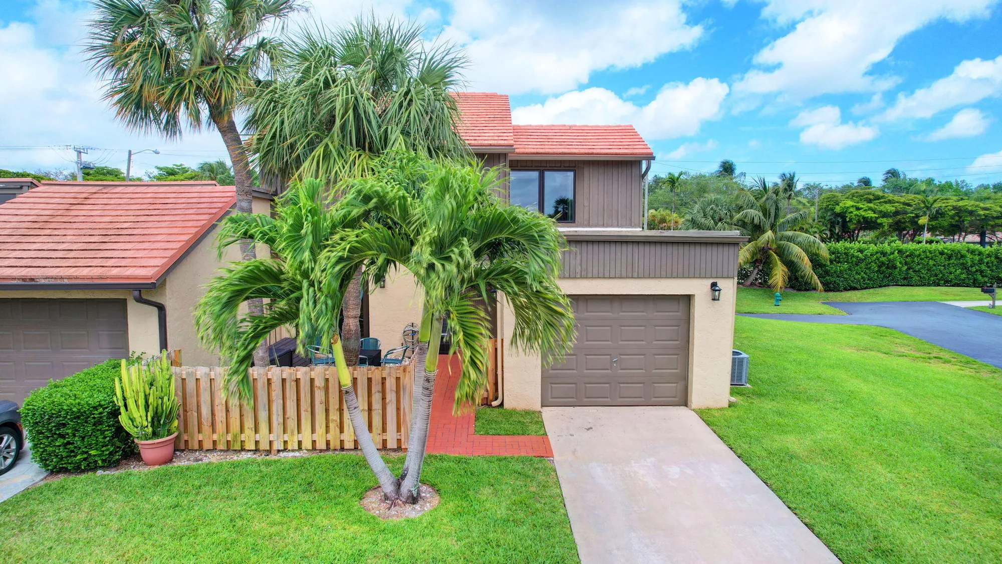Property Slideshow image 47 of 59 | 11063 oakdale rd, Boynton Beach, FL, 33437