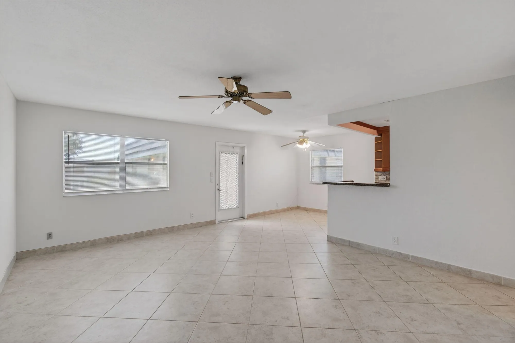 Property Slideshow image 5 of 36 | 228 brittany e unit e, Delray Beach, FL, 33446