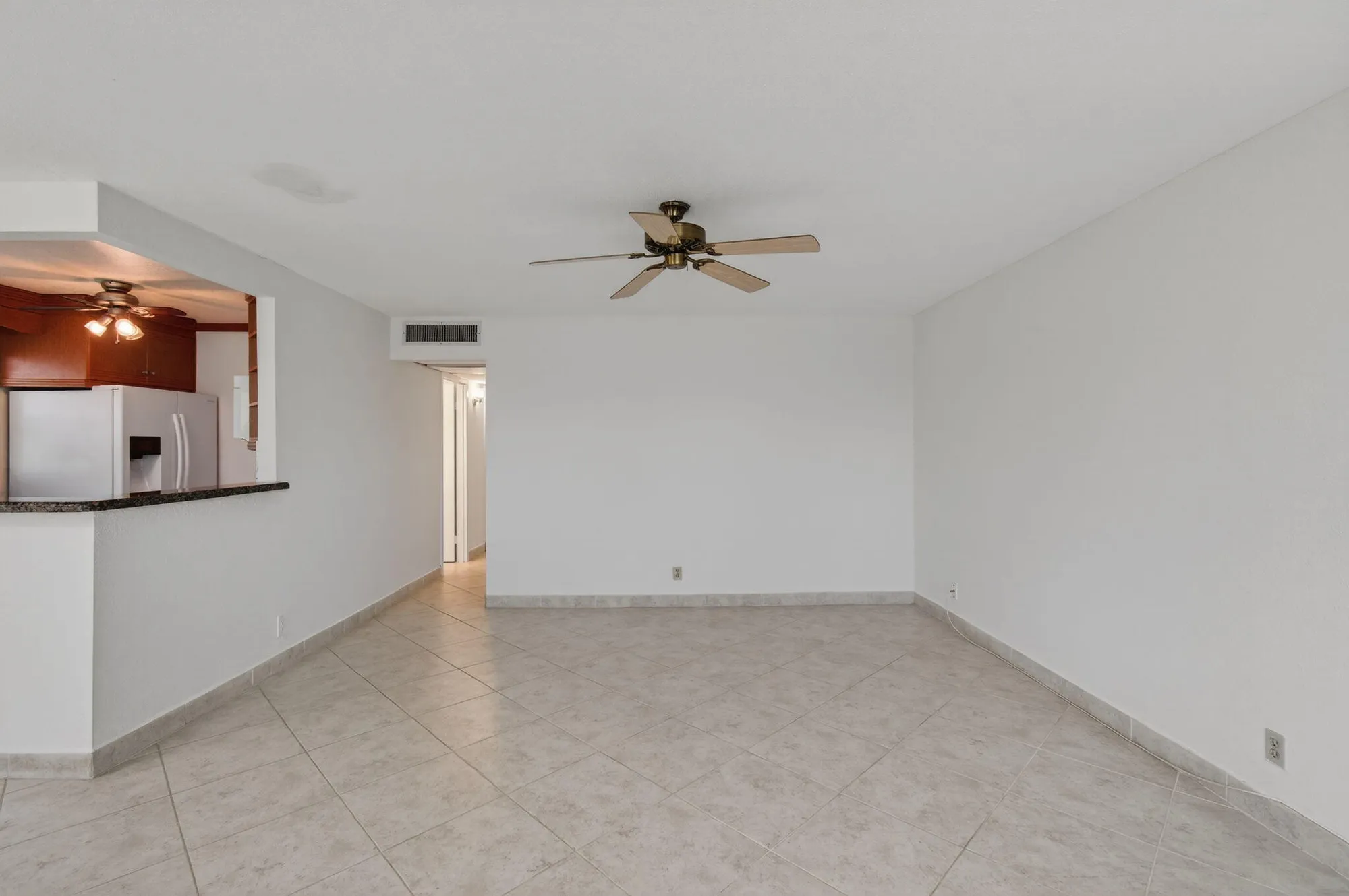 Property Slideshow image 6 of 36 | 228 brittany e unit e, Delray Beach, FL, 33446