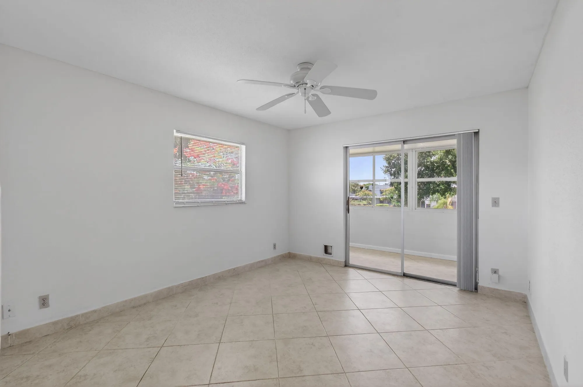Property Slideshow image 17 of 36 | 228 brittany e unit e, Delray Beach, FL, 33446