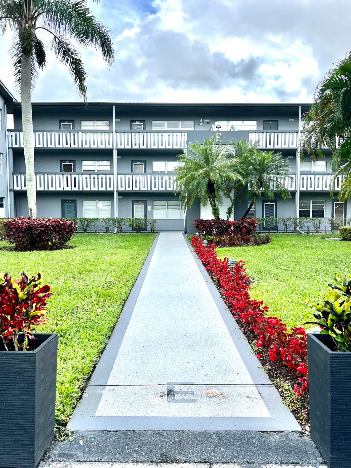 Property Slideshow image 1 of 21 | 209 suffolk e unit e, Boca Raton, FL, 33434