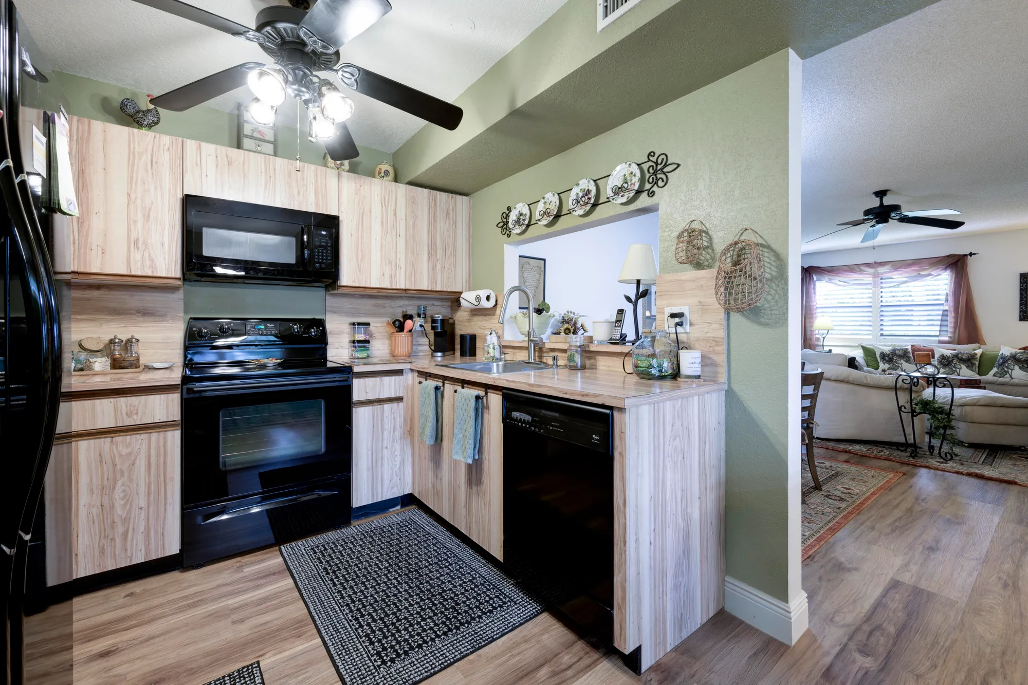 Property Slideshow image 15 of 23 | 7626 tahiti ln 104, Lake Worth, FL, 33467