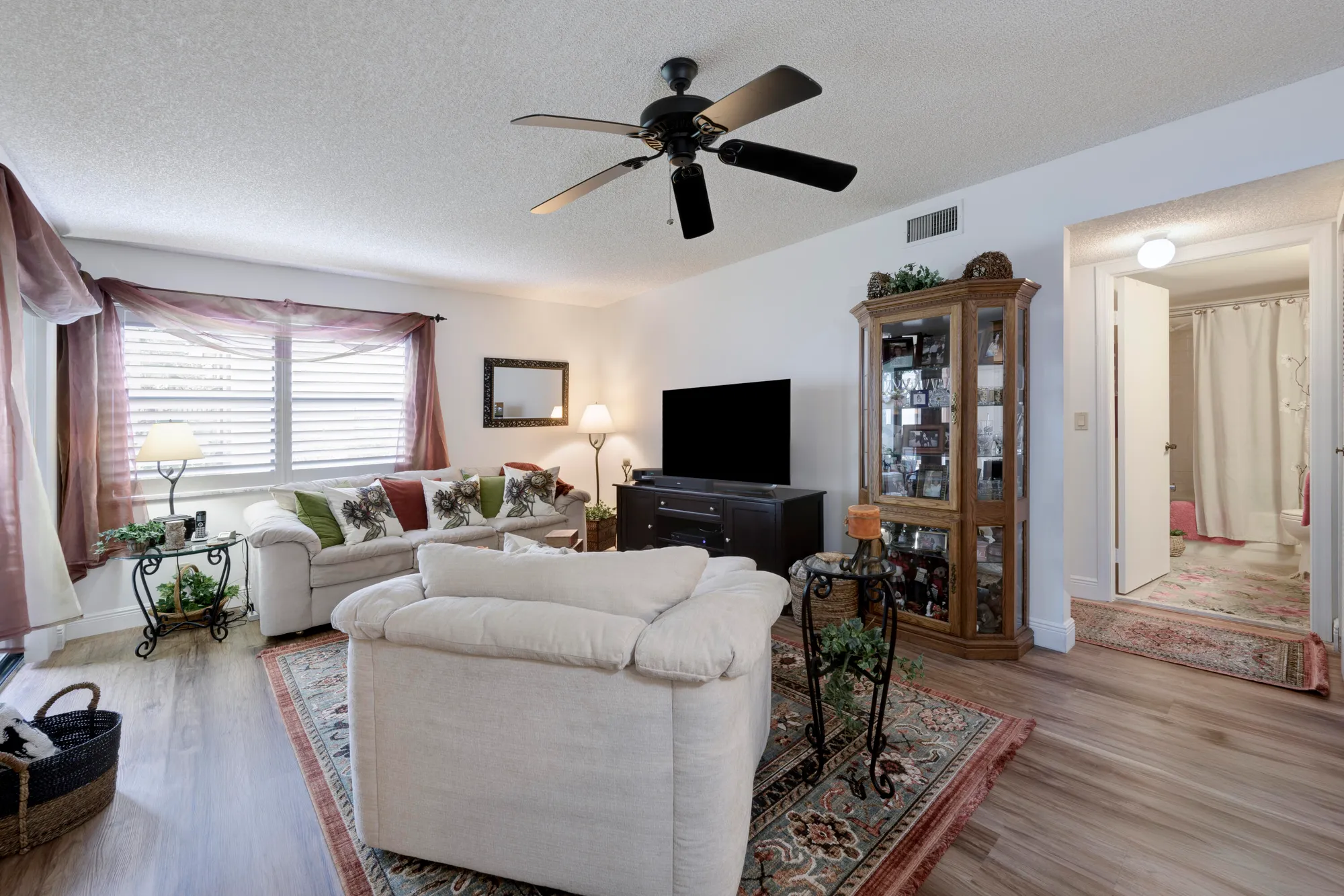 Property Slideshow image 3 of 23 | 7626 tahiti ln 104, Lake Worth, FL, 33467