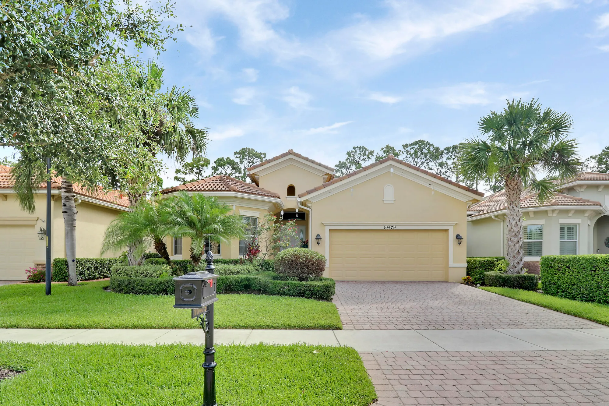 Property Slideshow image 4 of 84 | 10479 sw visconti way, Port Saint Lucie, FL, 34986