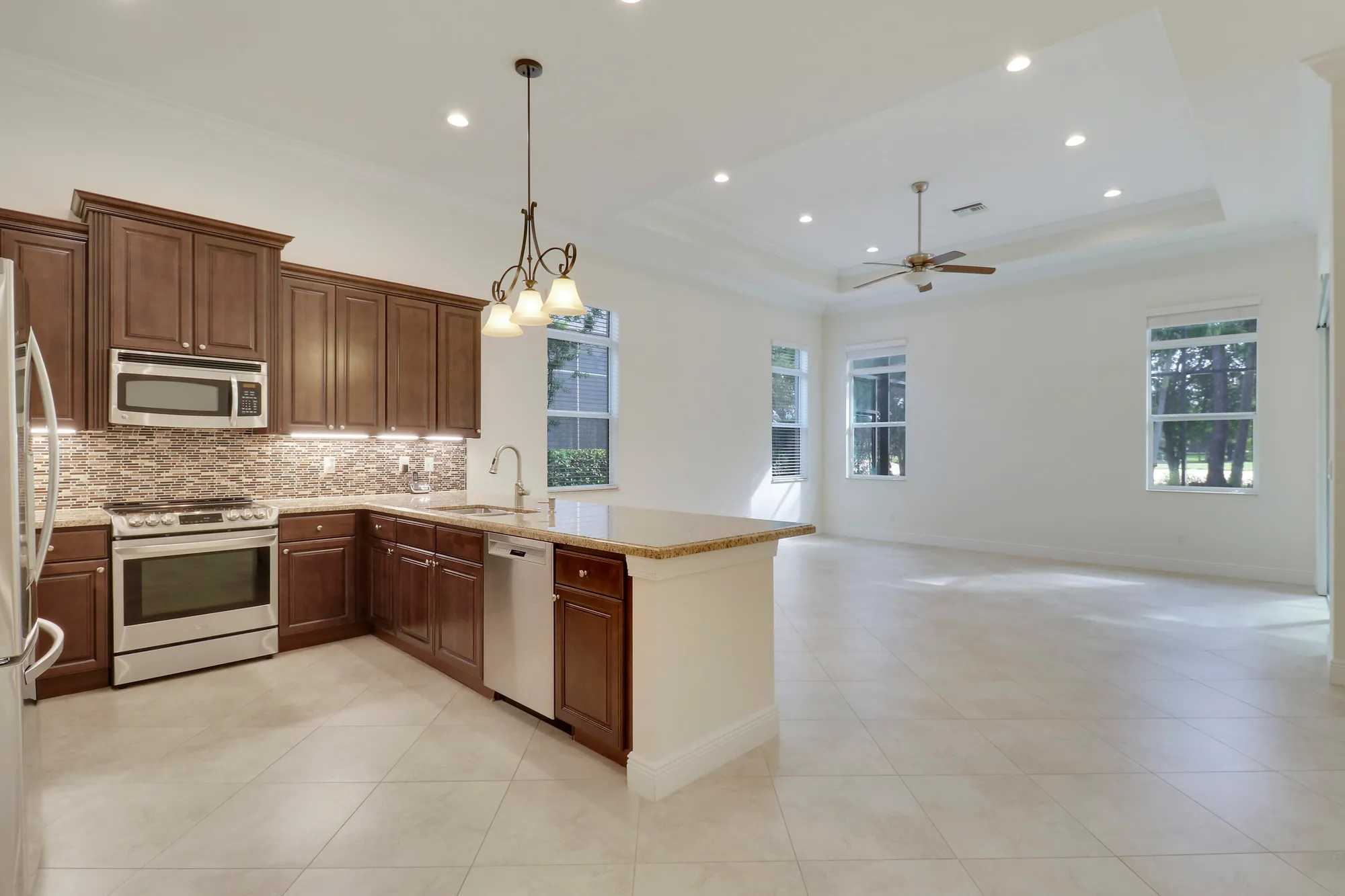 Property Slideshow image 15 of 84 | 10479 sw visconti way, Port Saint Lucie, FL, 34986