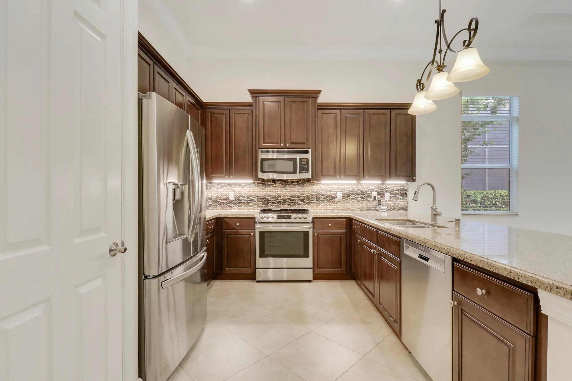Property Slideshow image 16 of 84 | 10479 sw visconti way, Port Saint Lucie, FL, 34986
