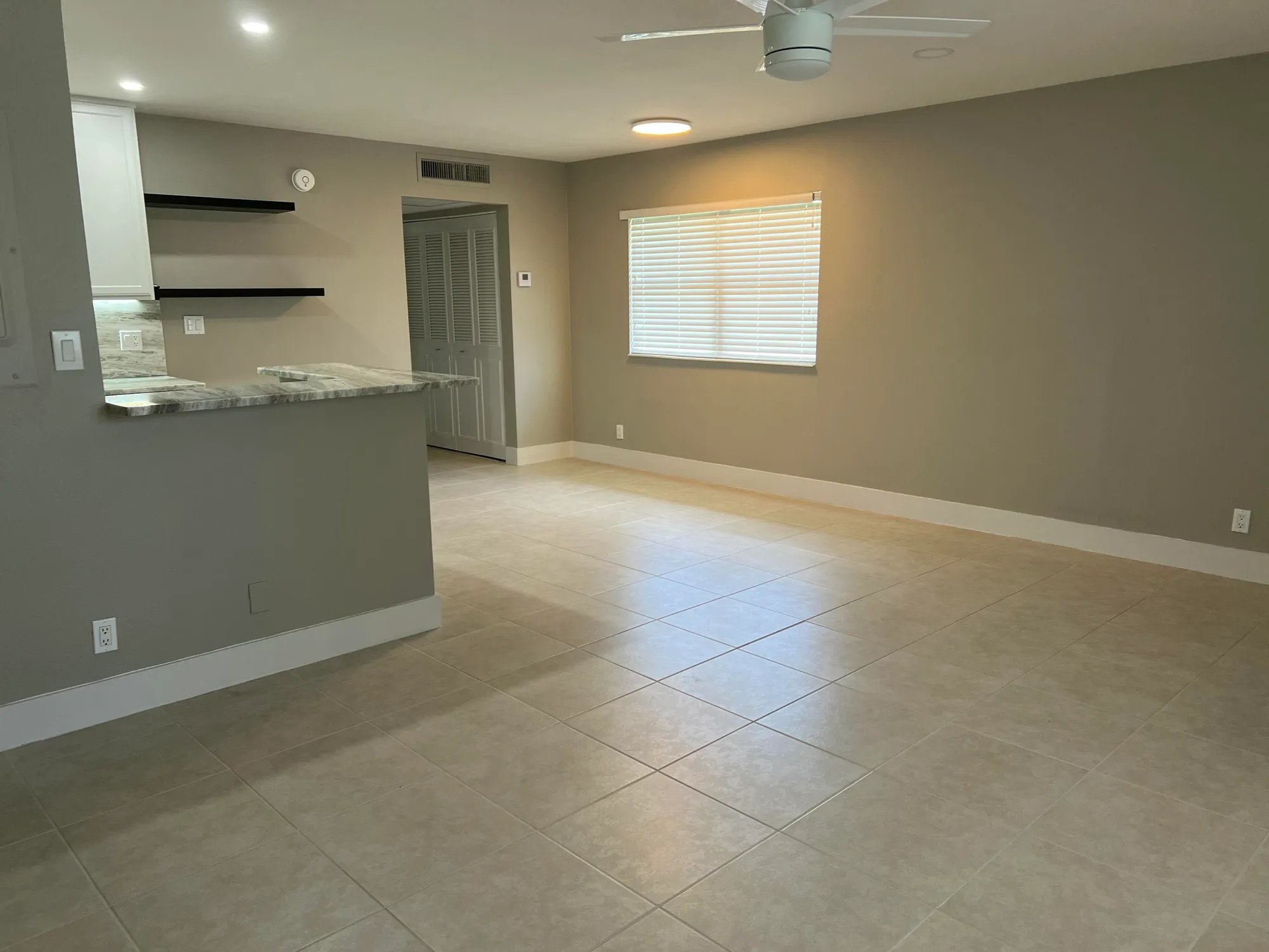 Property Slideshow image 7 of 27 | 267 flanders f, Delray Beach, FL, 33484