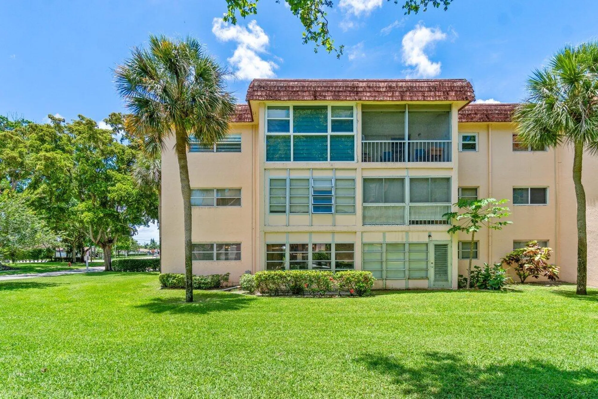 Property Slideshow image 21 of 36 | 14721 bonaire blvd apt 101, Delray Beach, FL, 33446