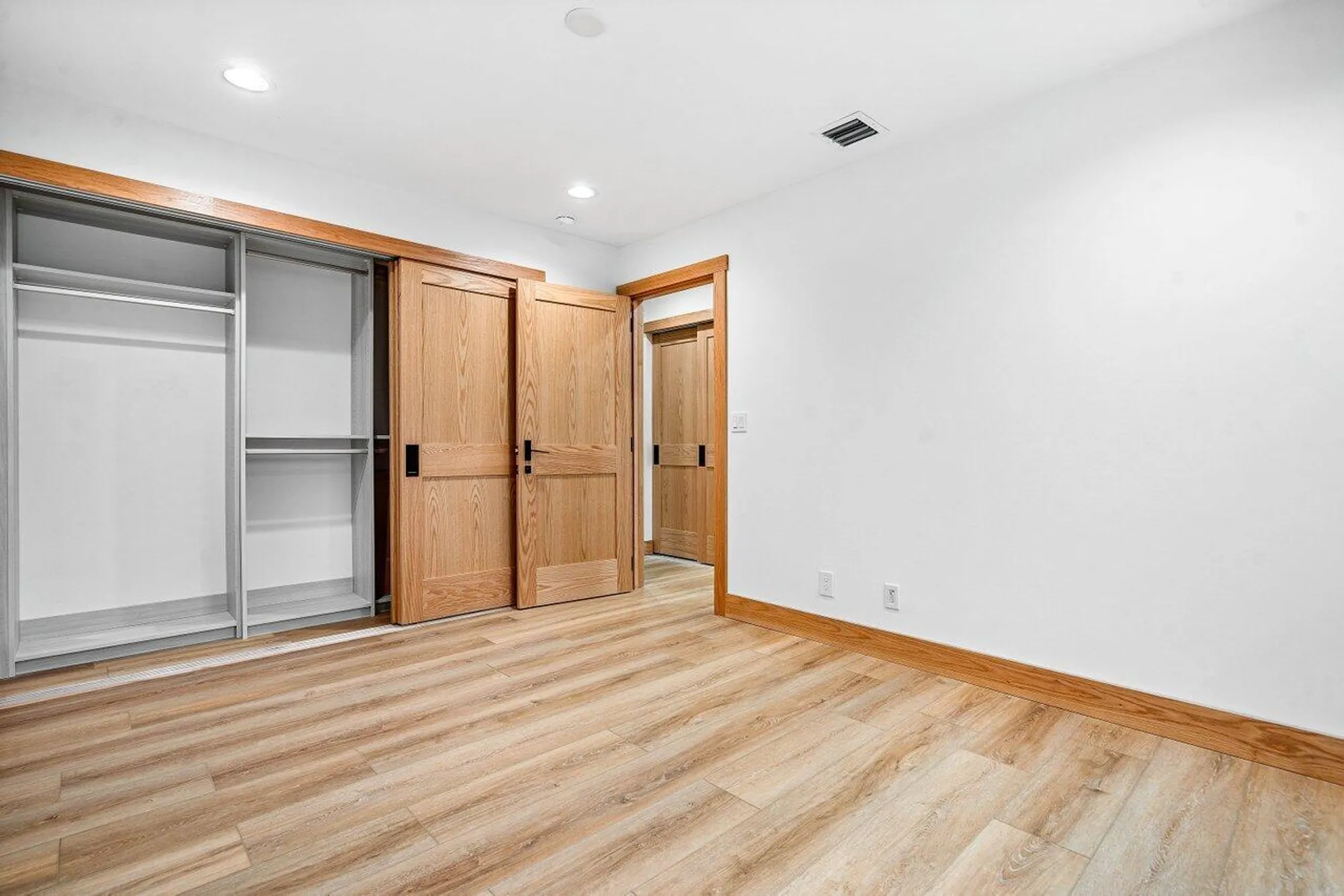 Property Slideshow image 21 of 36 | 289 cape cod cir, Lake Worth, FL, 33467