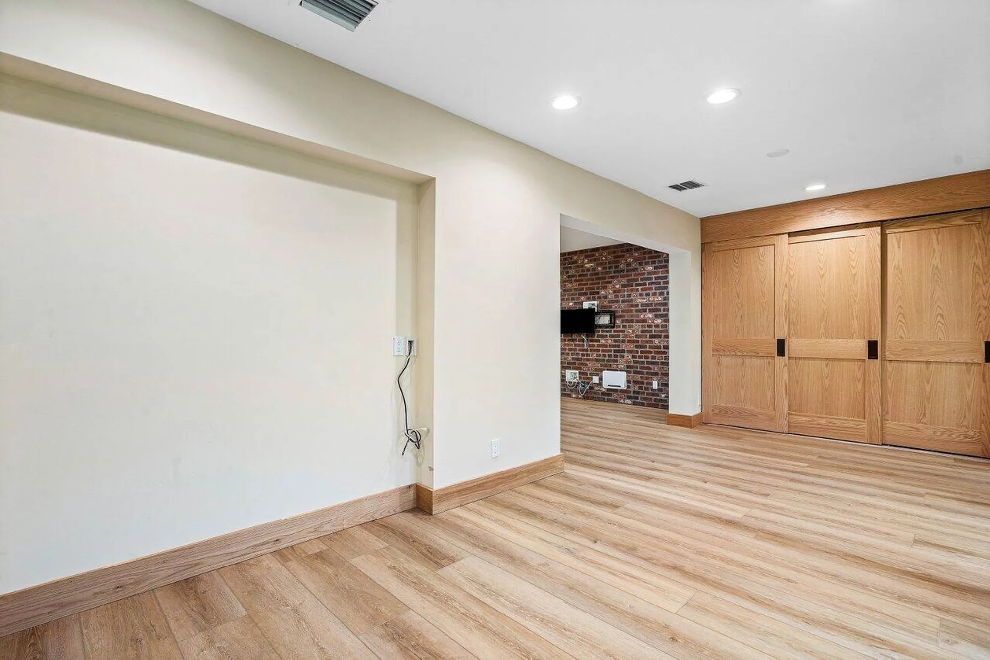 Property Slideshow image 24 of 36 | 289 cape cod cir, Lake Worth, FL, 33467