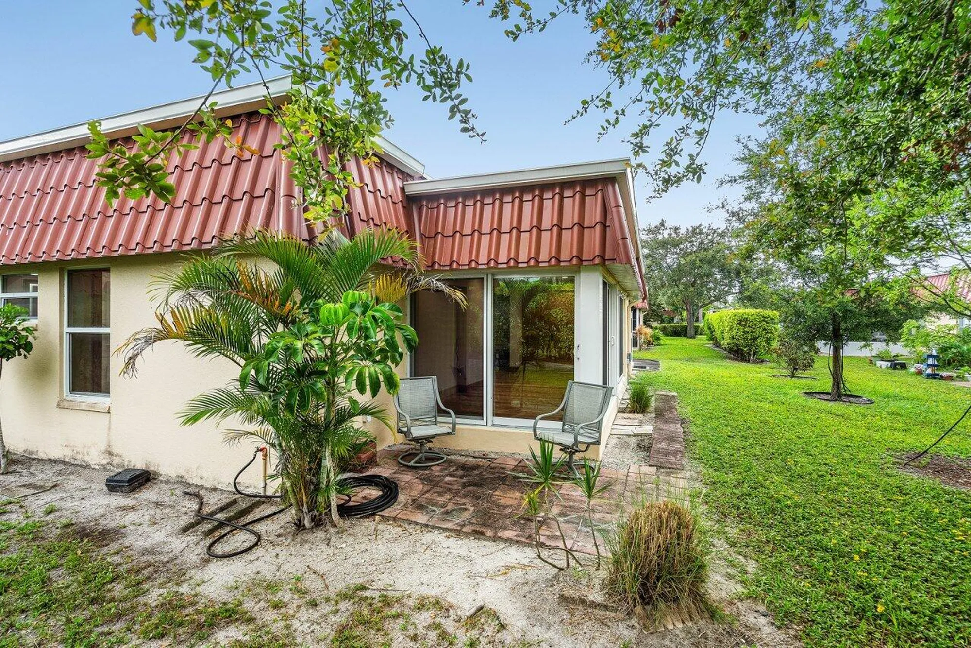 Property Slideshow image 5 of 36 | 289 cape cod cir, Lake Worth, FL, 33467