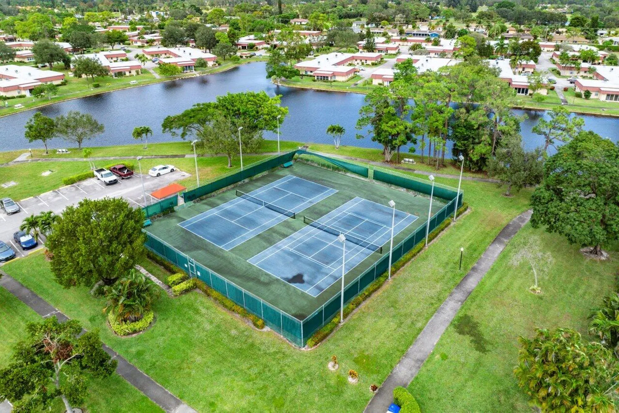 Property Slideshow image 28 of 36 | 289 cape cod cir, Lake Worth, FL, 33467