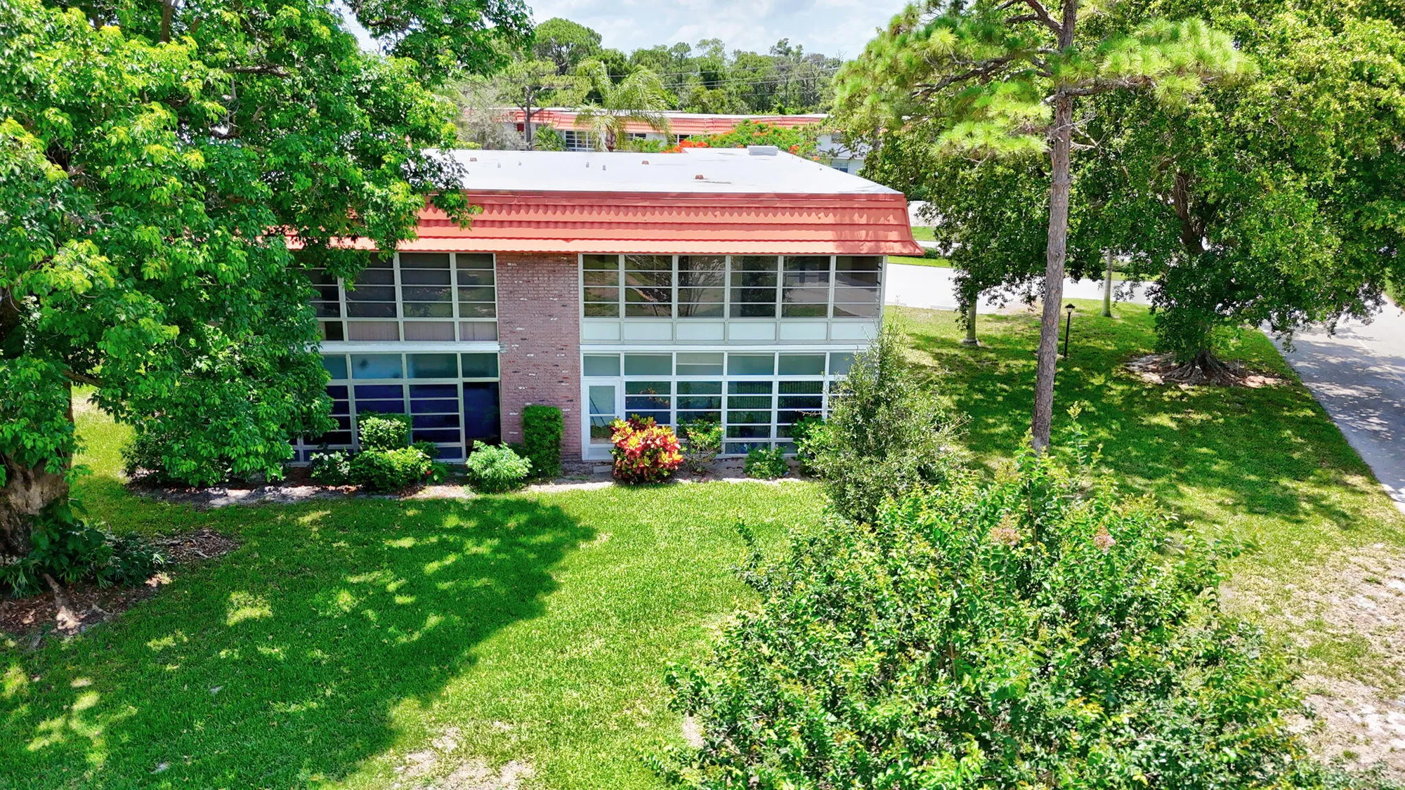 Property Slideshow image 8 of 50 | 2600 se ocean blvd apt s15, Stuart, FL, 34996