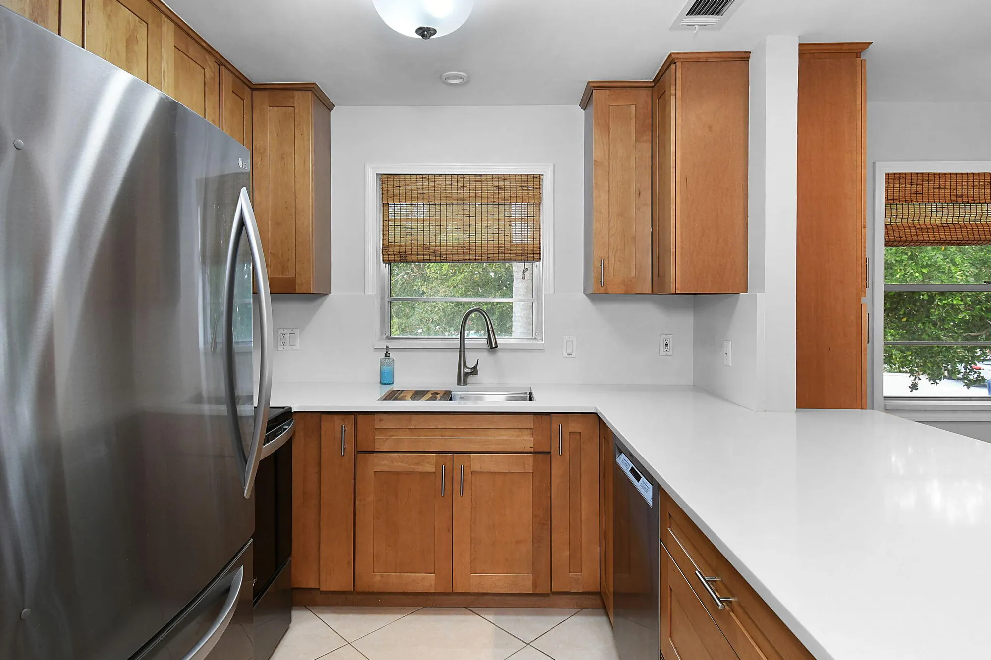 Property Slideshow image 12 of 50 | 2600 se ocean blvd apt s15, Stuart, FL, 34996