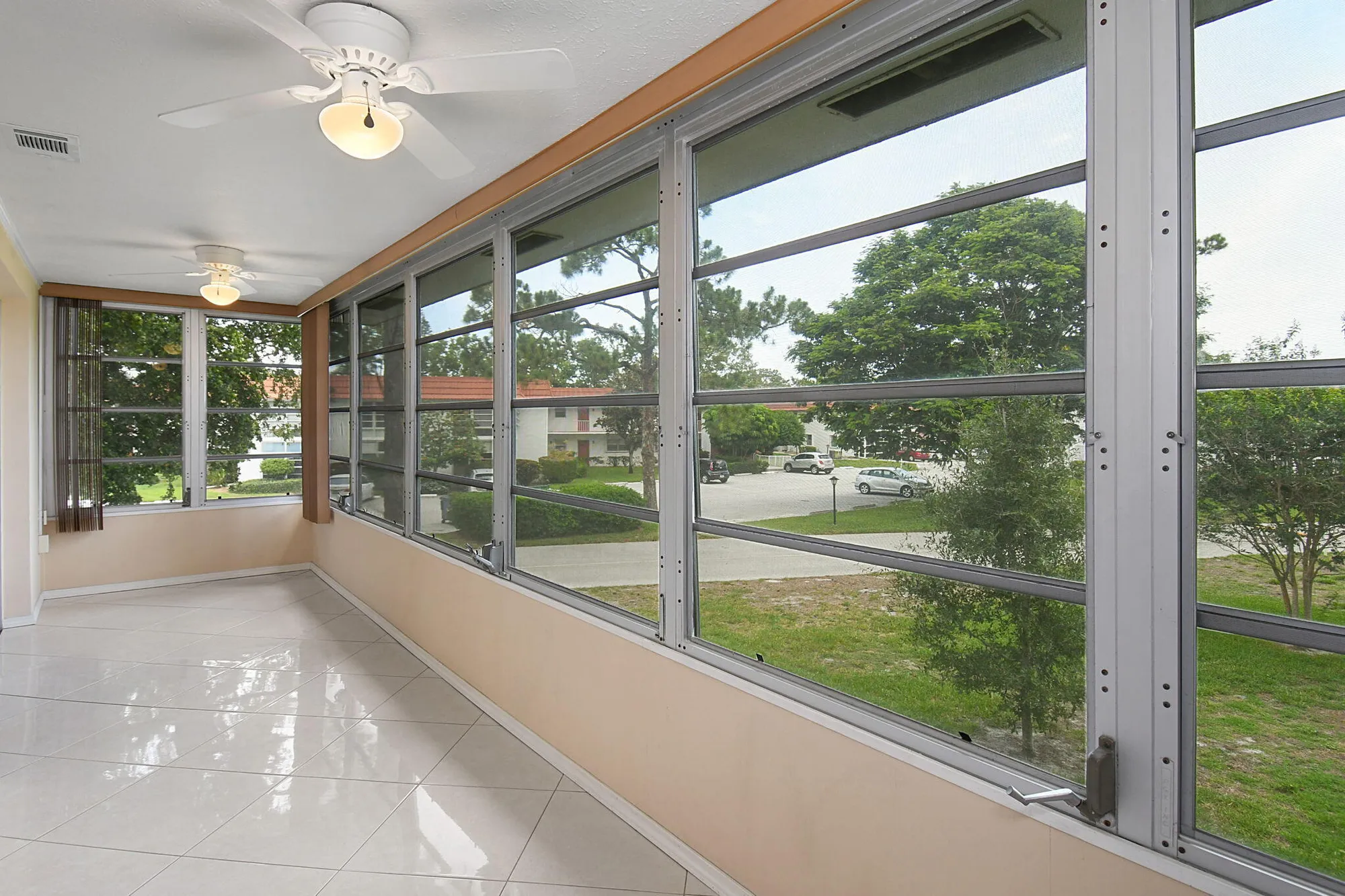 Property Slideshow image 22 of 50 | 2600 se ocean blvd apt s15, Stuart, FL, 34996