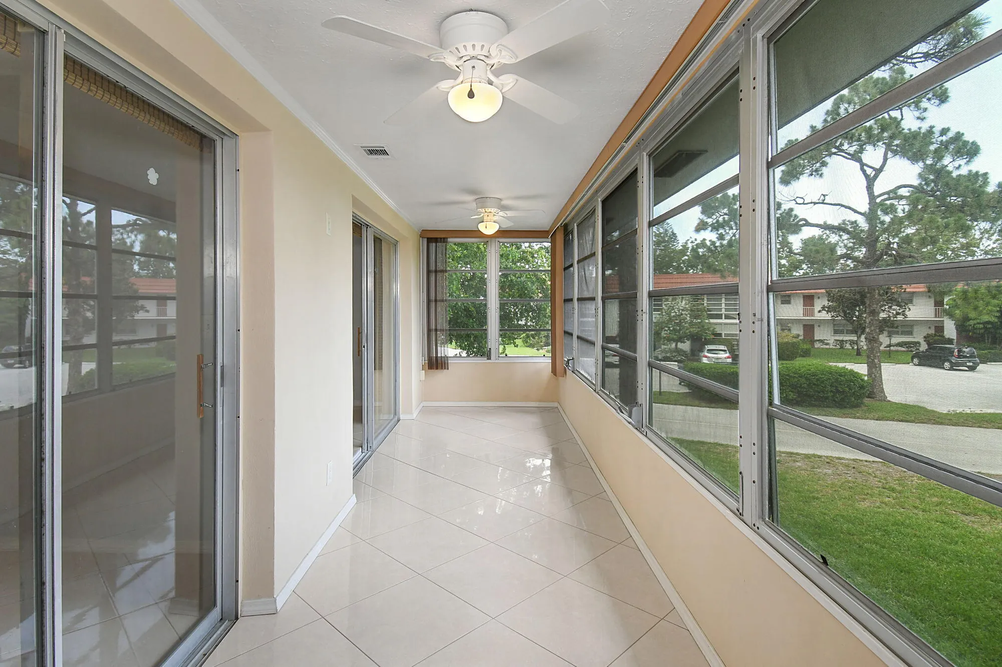 Property Slideshow image 23 of 50 | 2600 se ocean blvd apt s15, Stuart, FL, 34996