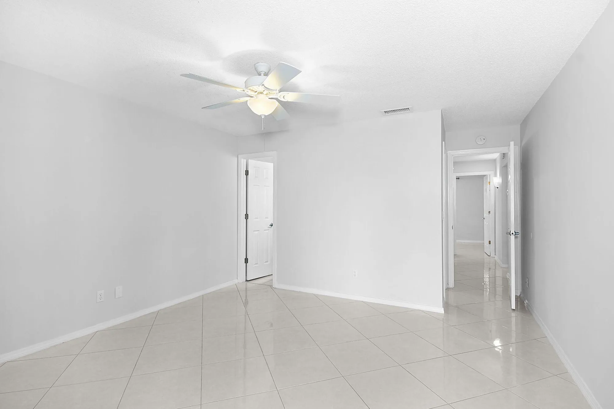 Property Slideshow image 25 of 50 | 2600 se ocean blvd apt s15, Stuart, FL, 34996