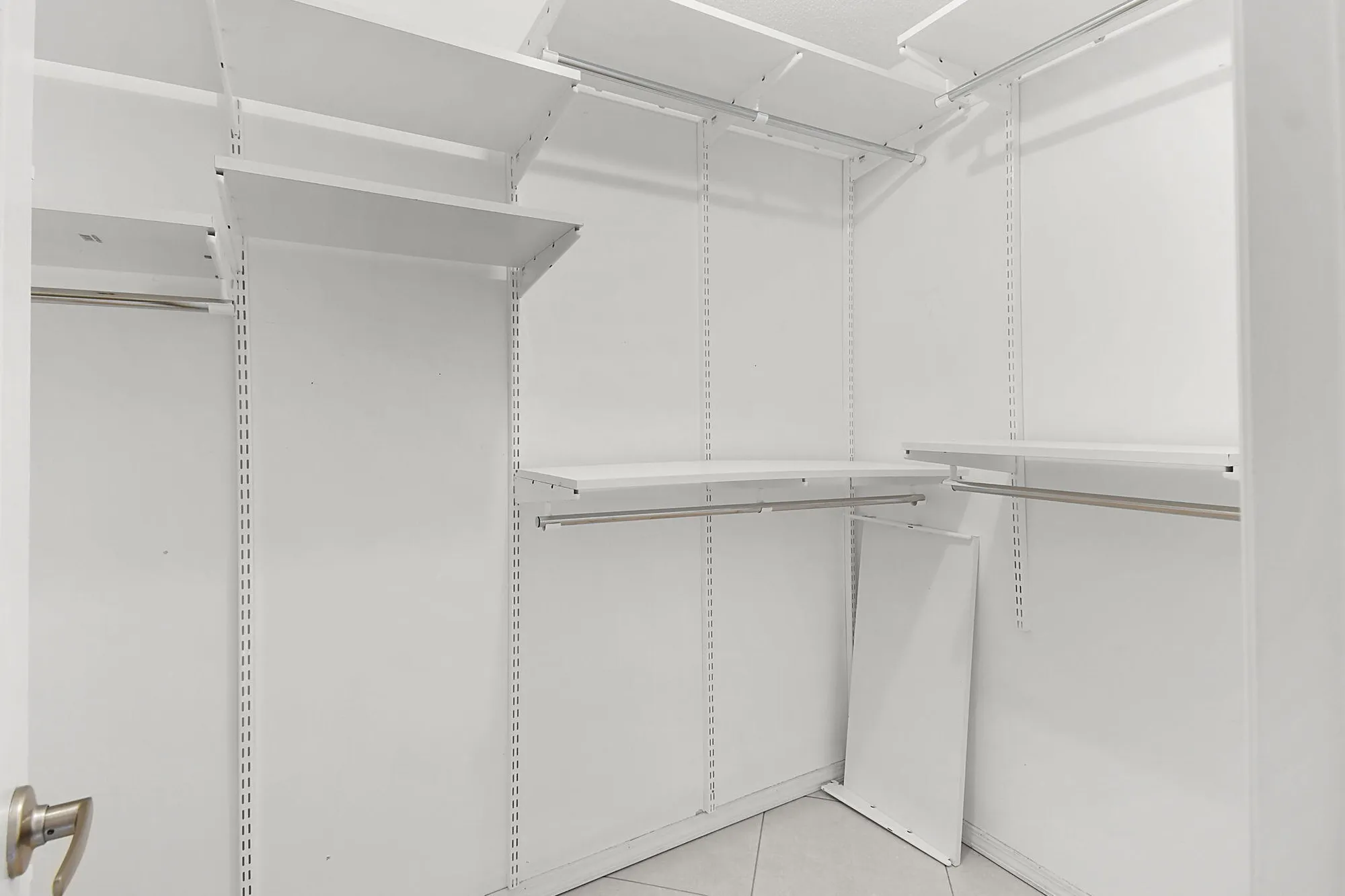 Property Slideshow image 26 of 50 | 2600 se ocean blvd apt s15, Stuart, FL, 34996