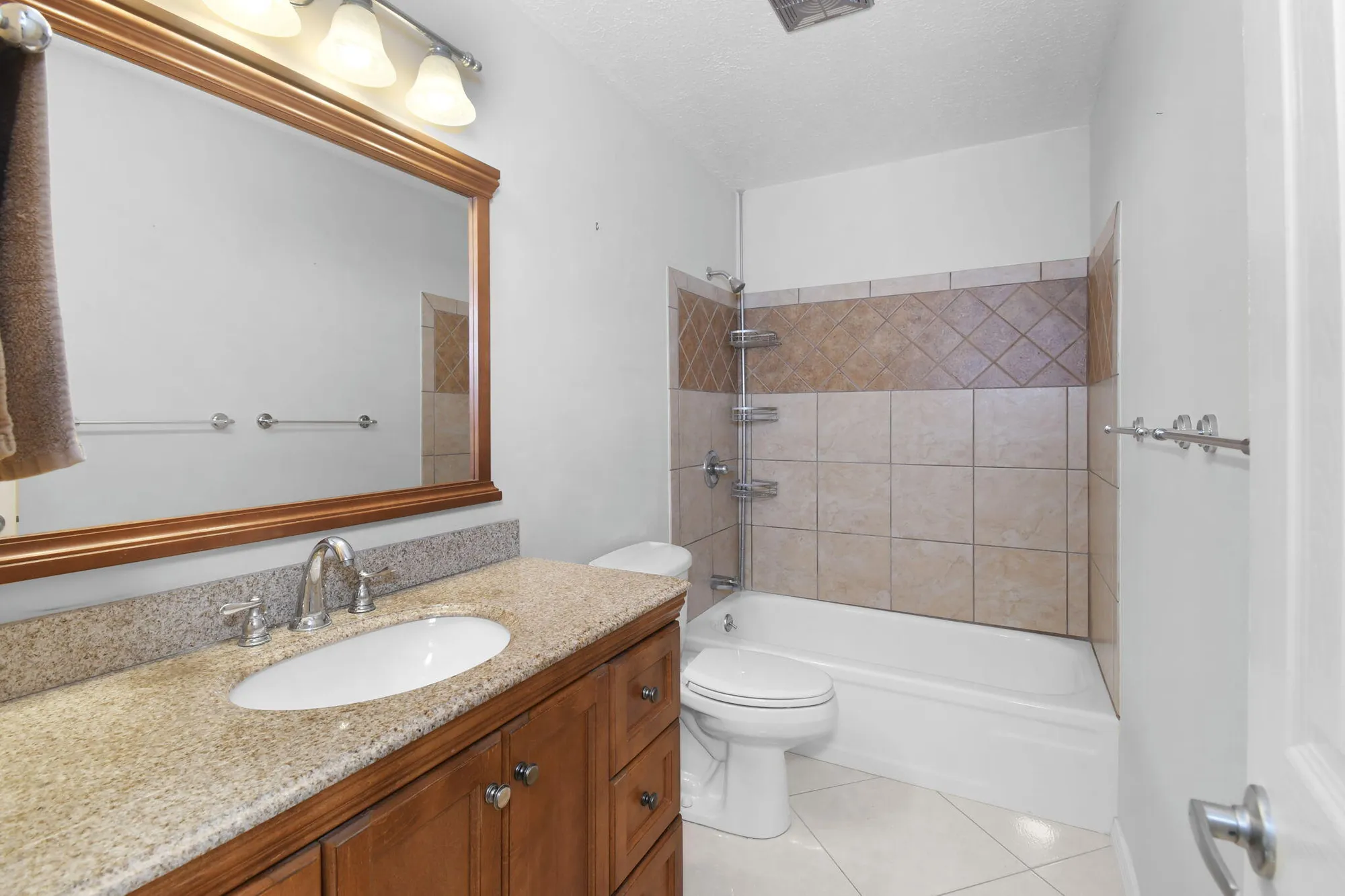 Property Slideshow image 27 of 50 | 2600 se ocean blvd apt s15, Stuart, FL, 34996