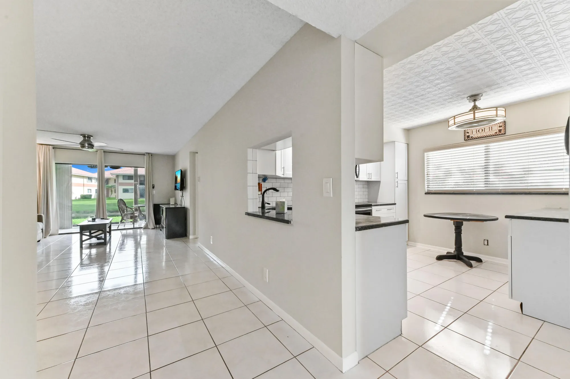 Property Slideshow image 4 of 60 | 15451 pembridge dr 207, Delray Beach, FL, 33484