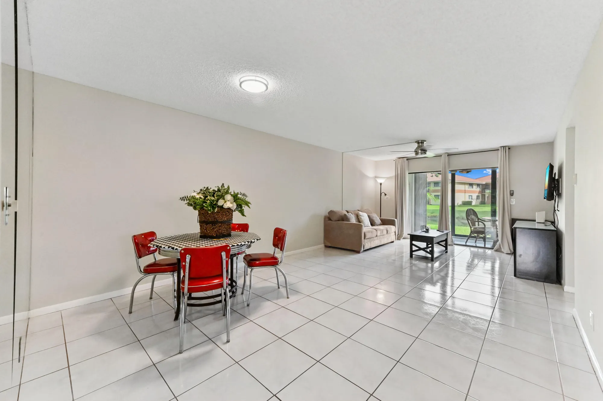 Property Slideshow image 10 of 60 | 15451 pembridge dr 207, Delray Beach, FL, 33484